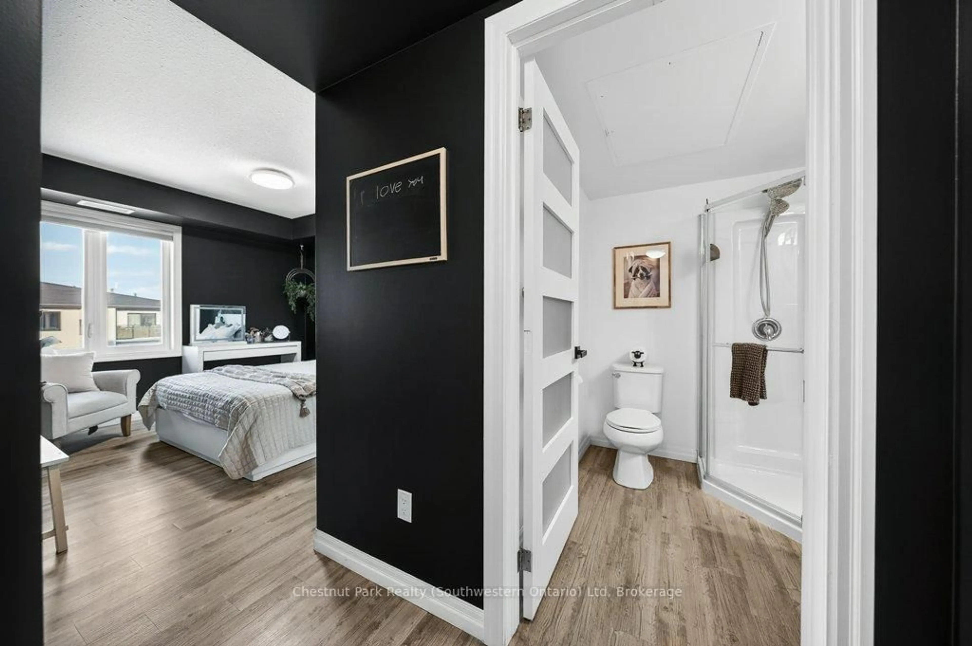 Contemporary bathroom, ceramic/tile floor for 108 Summit Ridge Dr #401, Guelph Ontario N1G 2E3