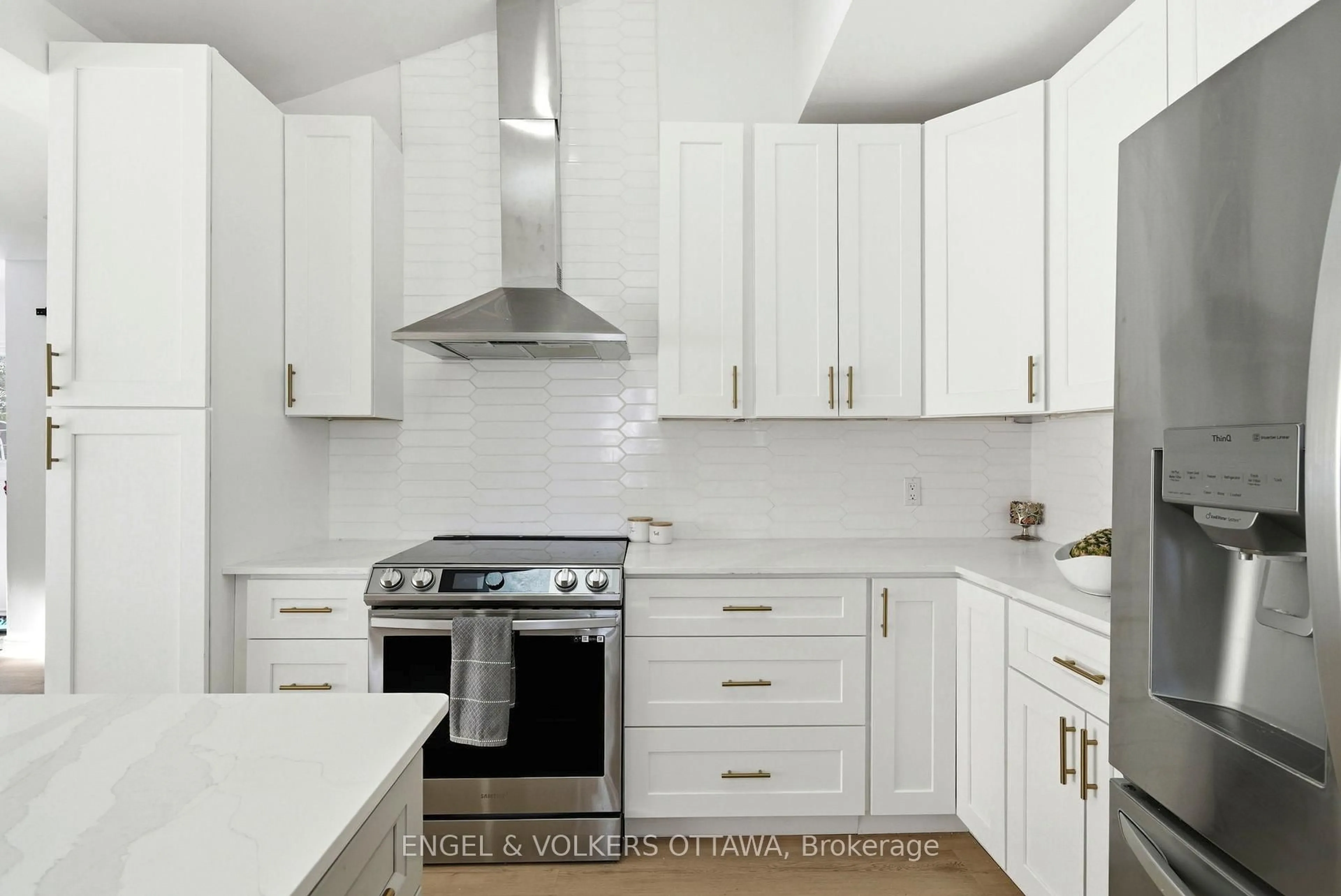 Unknown for 14120 County Road 13, North Stormont Ontario K0A 1R0