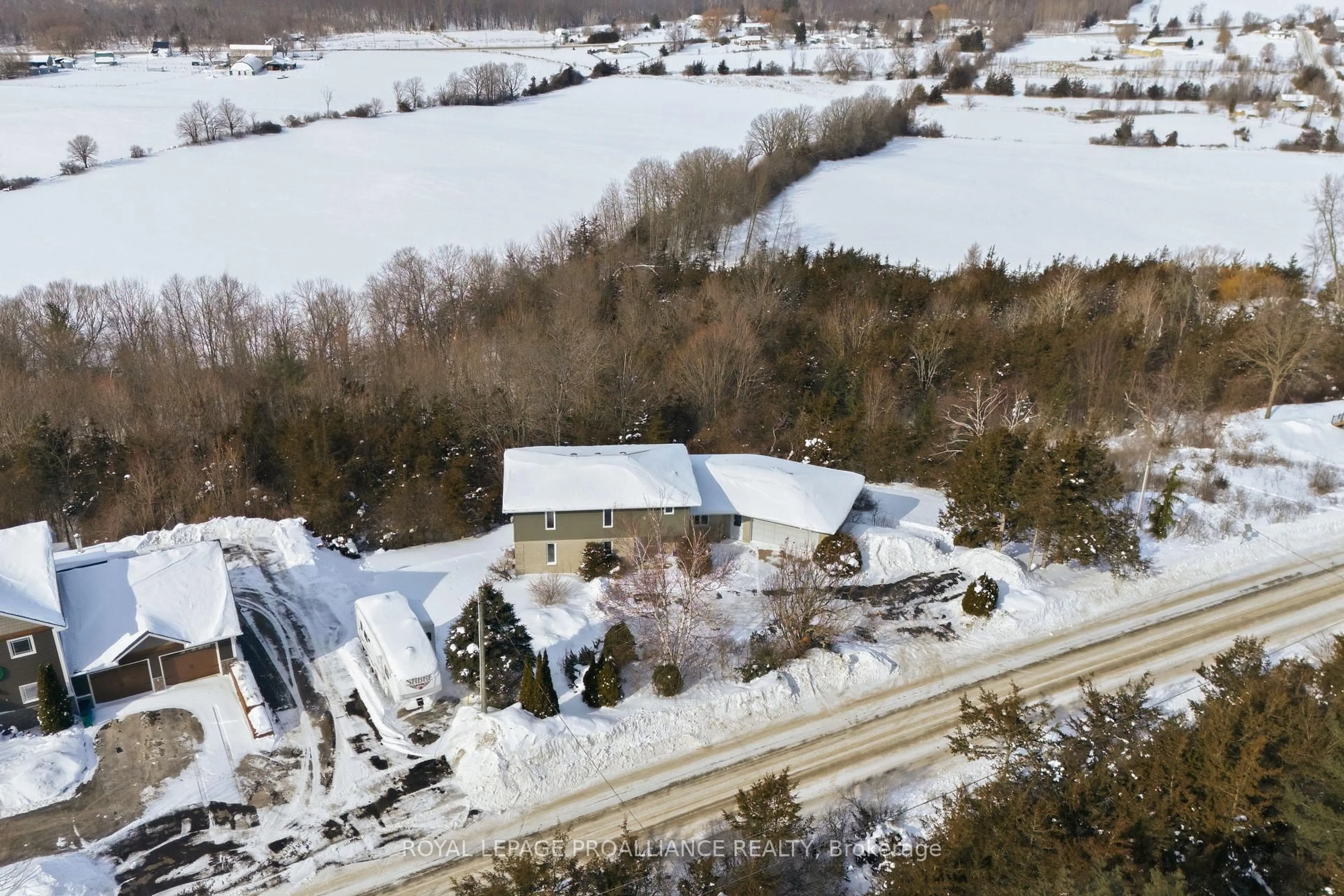 A pic from outside/outdoor area/front of a property/back of a property/a pic from drone, unknown for 527 Flying Club Rd, Stirling Ontario K0K 3E0
