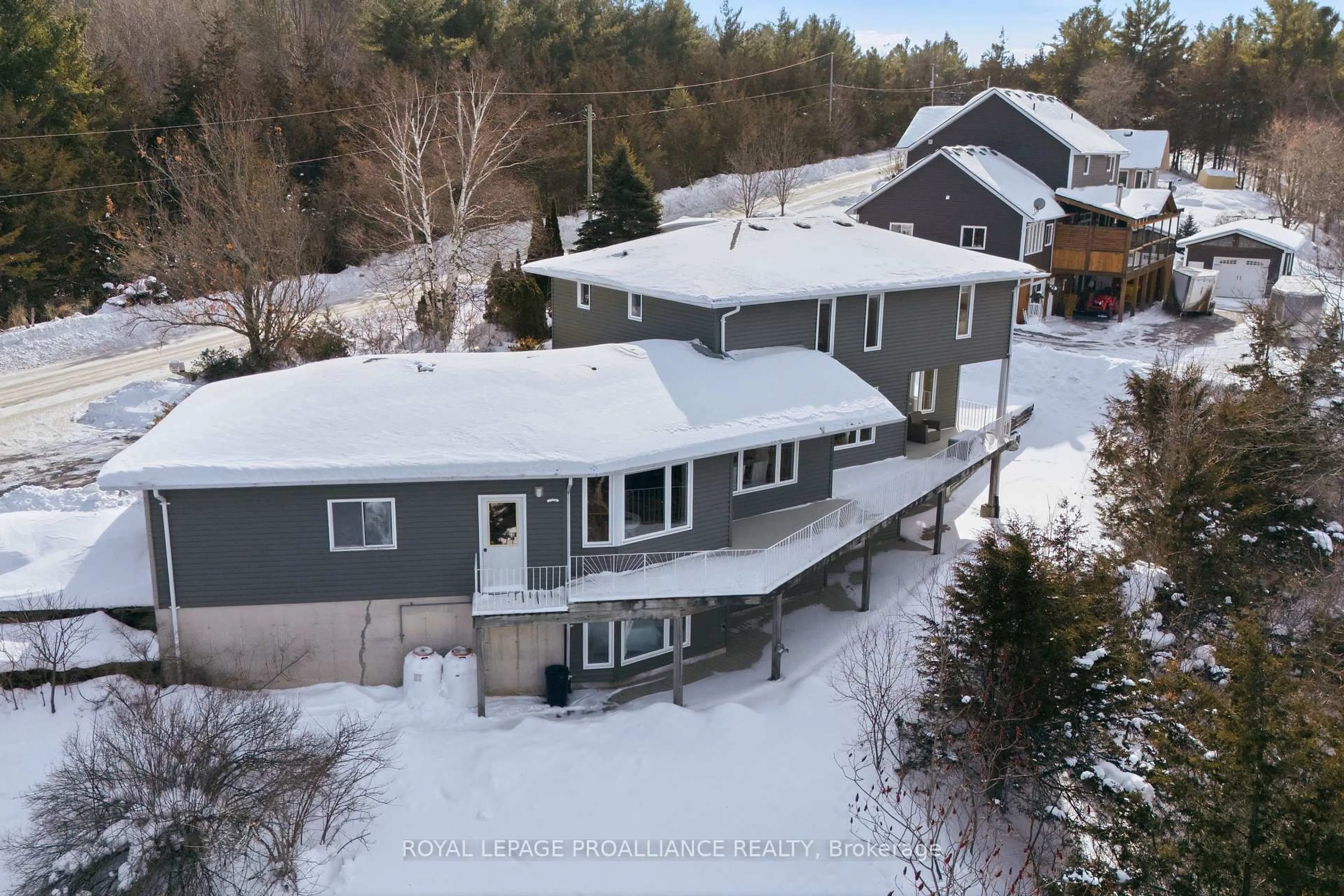 A pic from outside/outdoor area/front of a property/back of a property/a pic from drone, mountain view for 527 Flying Club Rd, Stirling Ontario K0K 3E0