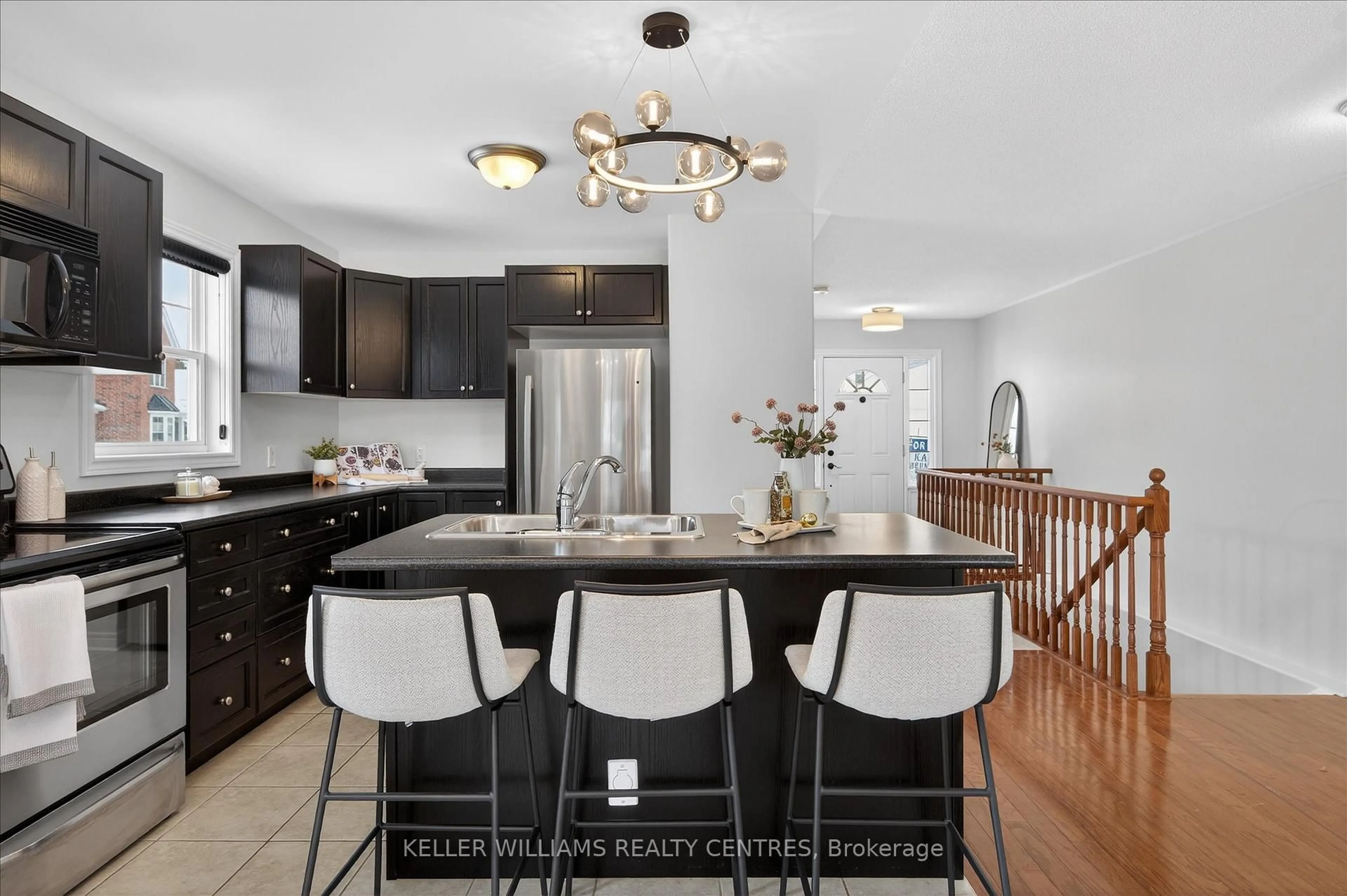 Open concept kitchen, ceramic/tile floor for 186 bowen Dr, Peterborough Ontario K9H 0B9