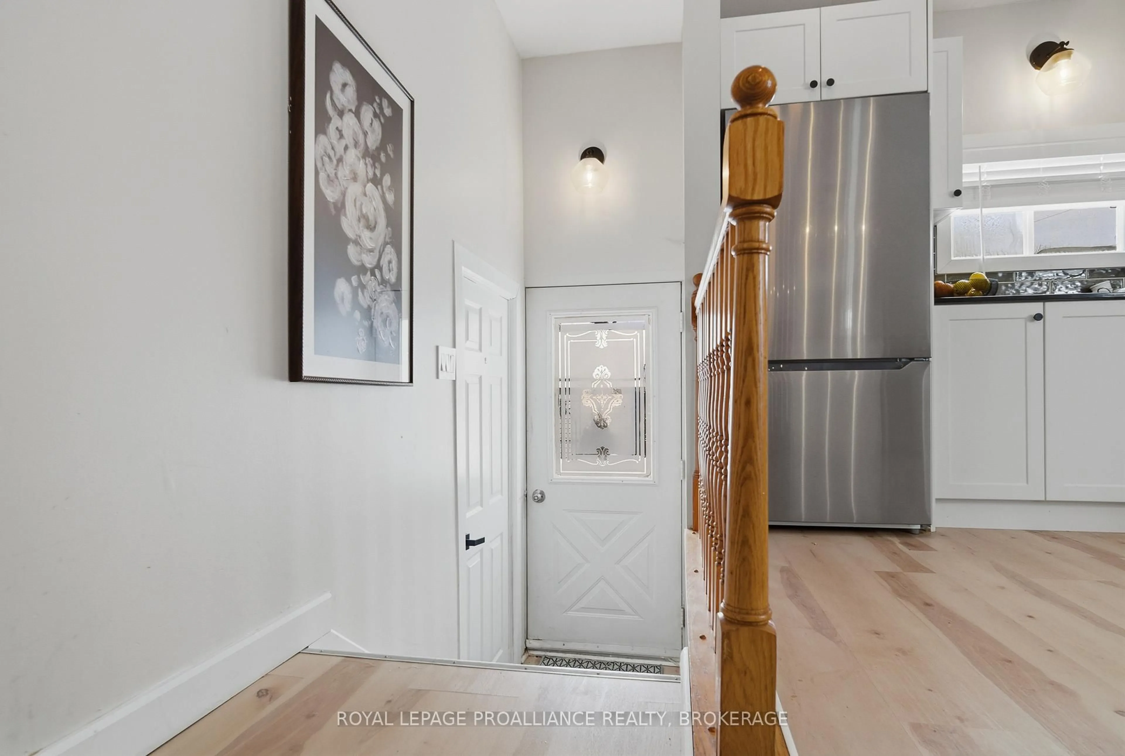 Indoor entryway for 263 Jones Falls Rd, Rideau Lakes Ontario K0G 1E0