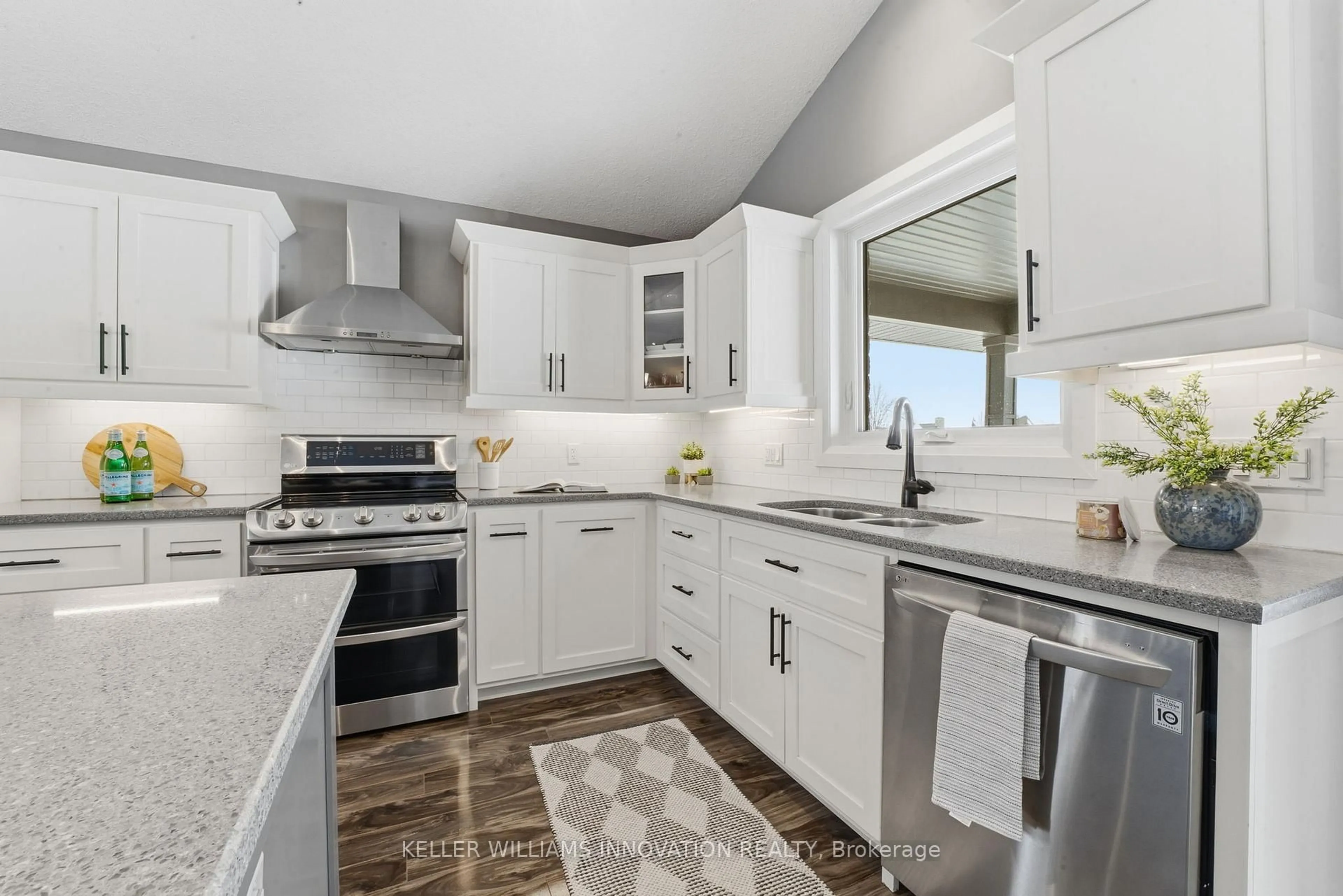 Unknown for 525 Krotz St, North Perth Ontario N4W 0E4