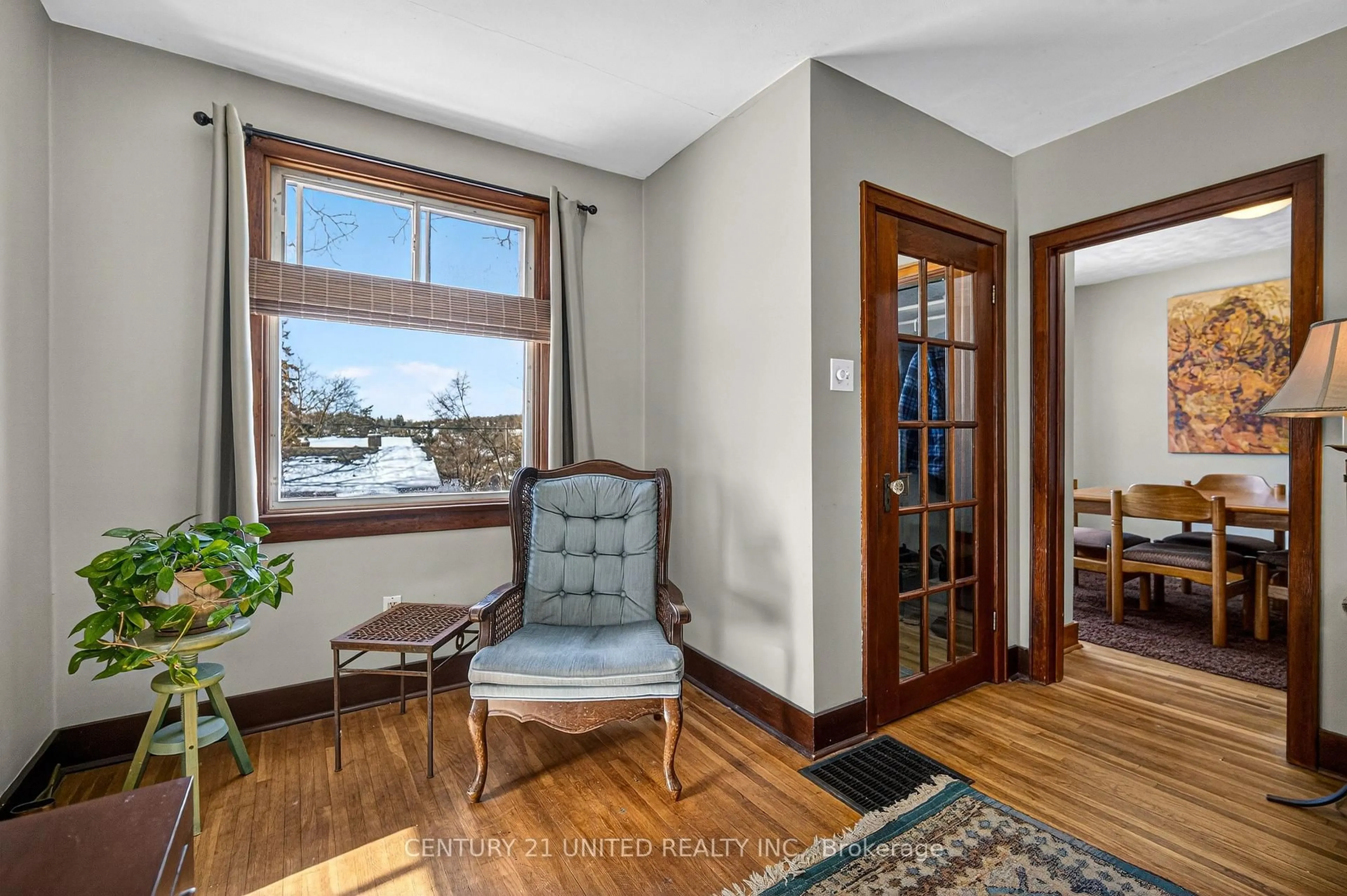 Unknown for 638 Rubidge St, Peterborough Ontario K9H 4G1