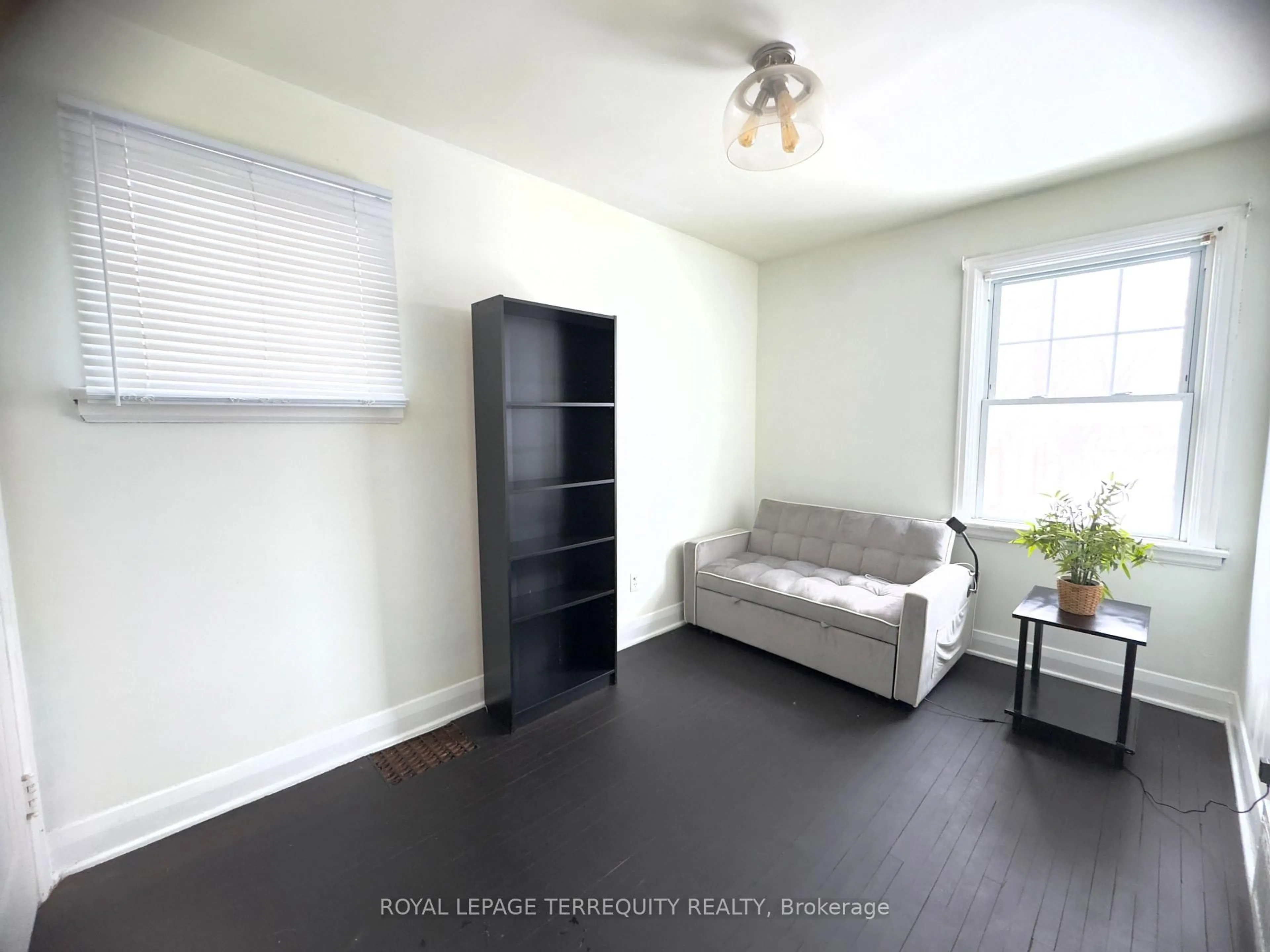 A pic of a room for 1181 Florence St, London East Ontario N5W 2N2