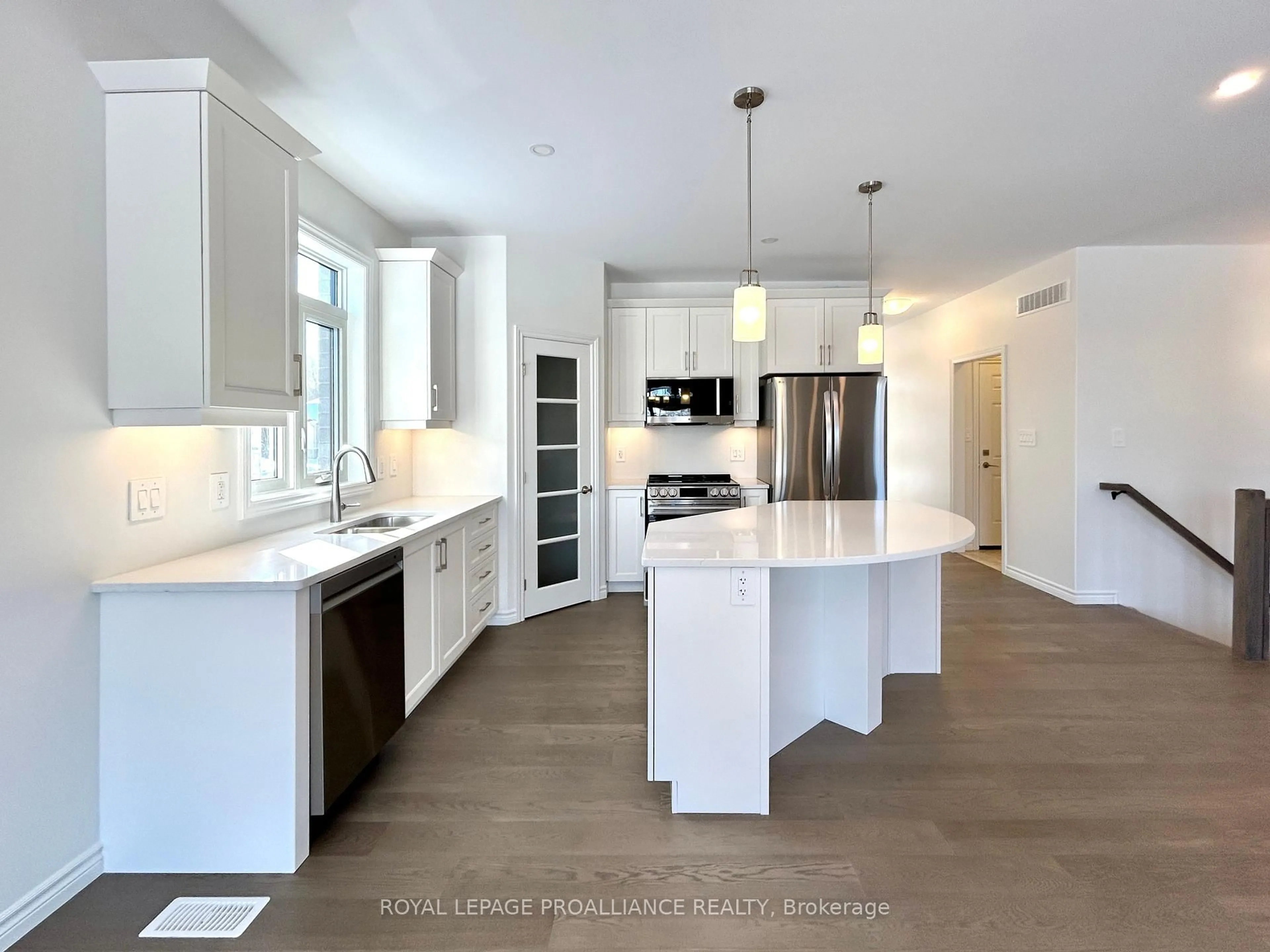 Open concept kitchen, unknown for 134 Stonecrest Blvd, Quinte West Ontario K8R 0B4