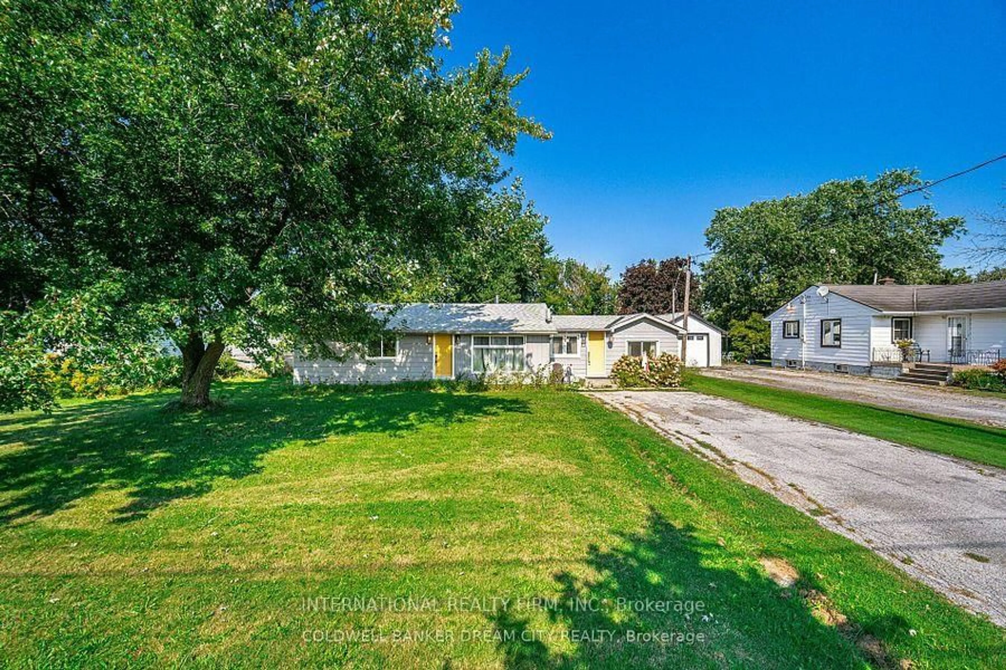 A pic from outside/outdoor area/front of a property/back of a property/a pic from drone, unknown for 3691 Highway 6, Haldimand Ontario N0A 1H0