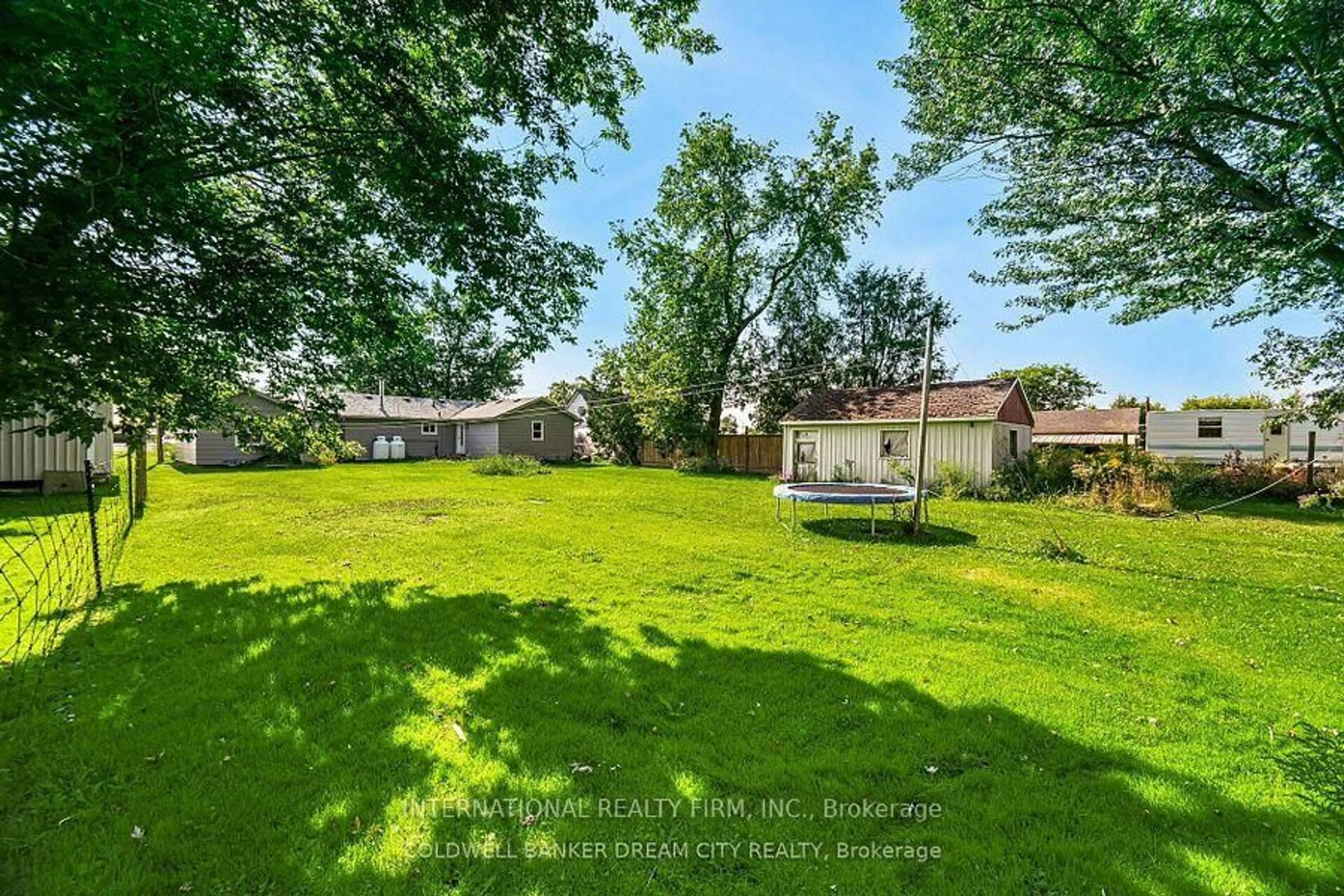 A pic from outside/outdoor area/front of a property/back of a property/a pic from drone, unknown for 3691 Highway 6, Haldimand Ontario N0A 1H0