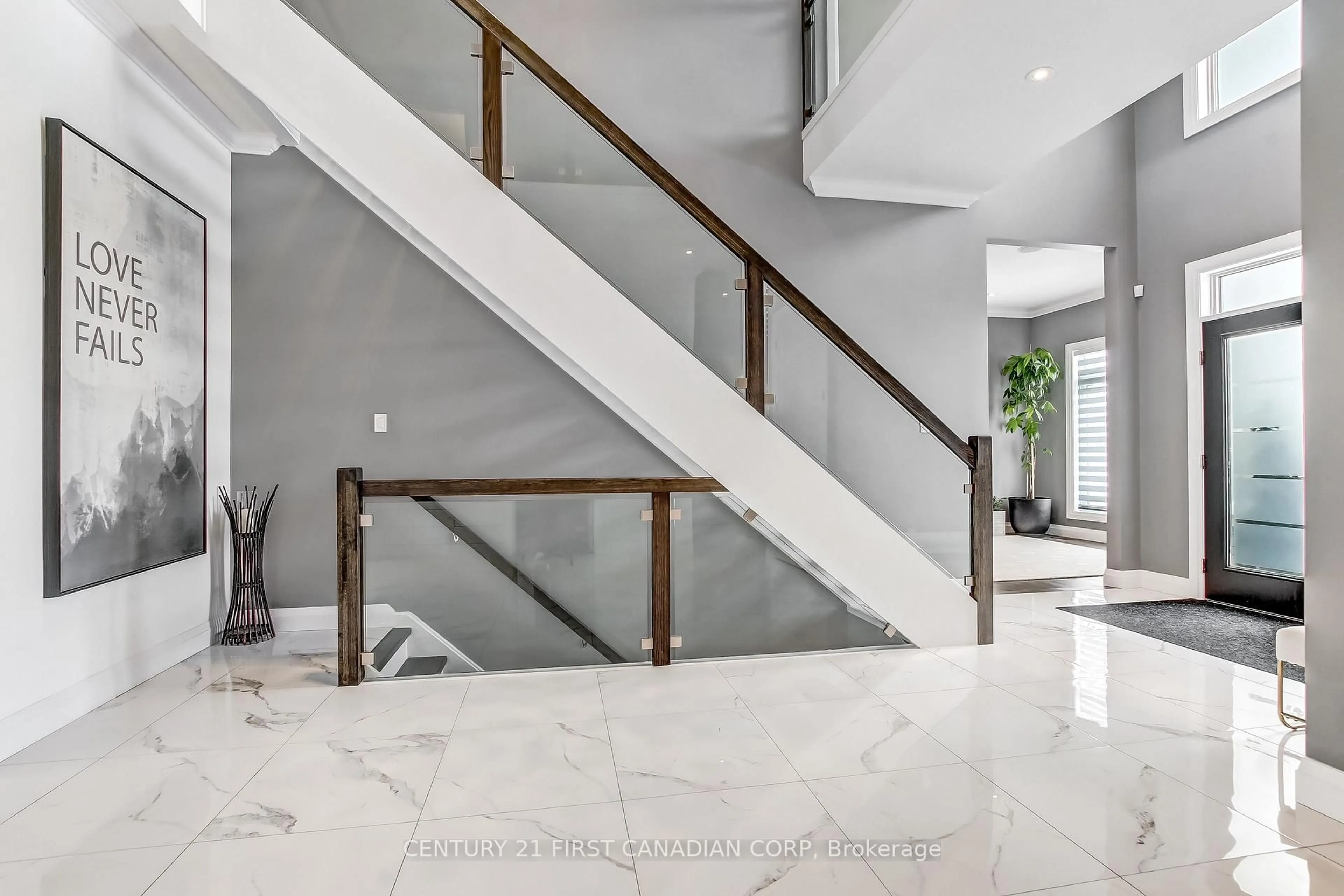 Unknown for 1567 Blackwell Blvd, London North Ontario N5X 0G5