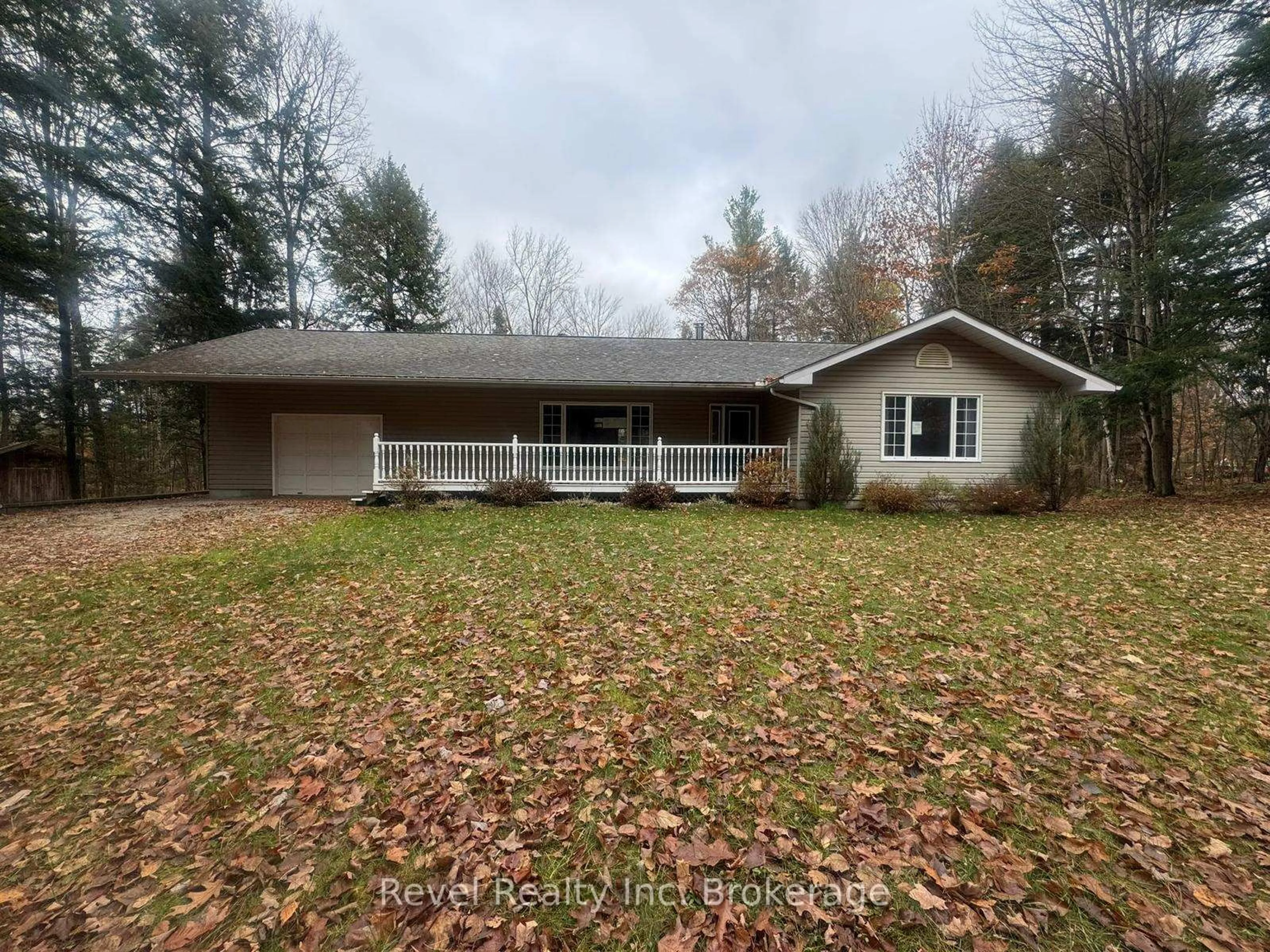 A pic from outside/outdoor area/front of a property/back of a property/a pic from drone, unknown for 80 Stephenson Rd 7, Huntsville Ontario P0B 1M0