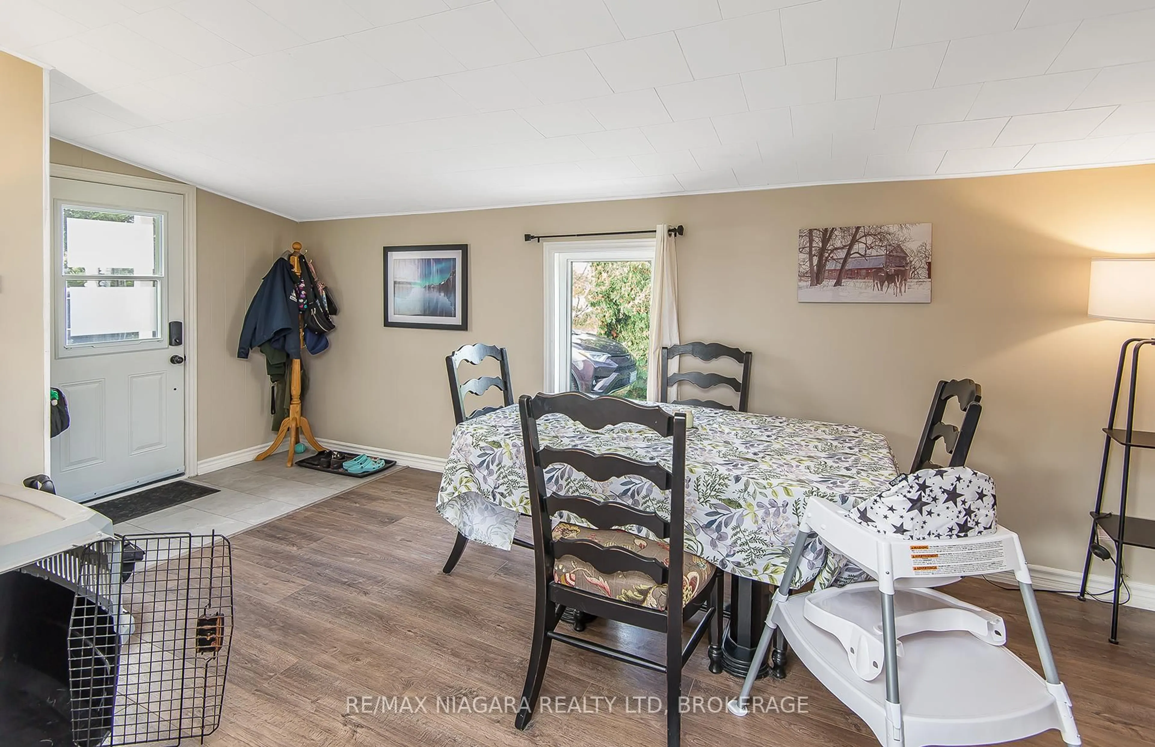 Dining room, unknown for 4599 ABIGAIL Lane, Lincoln Ontario L3J 0W1