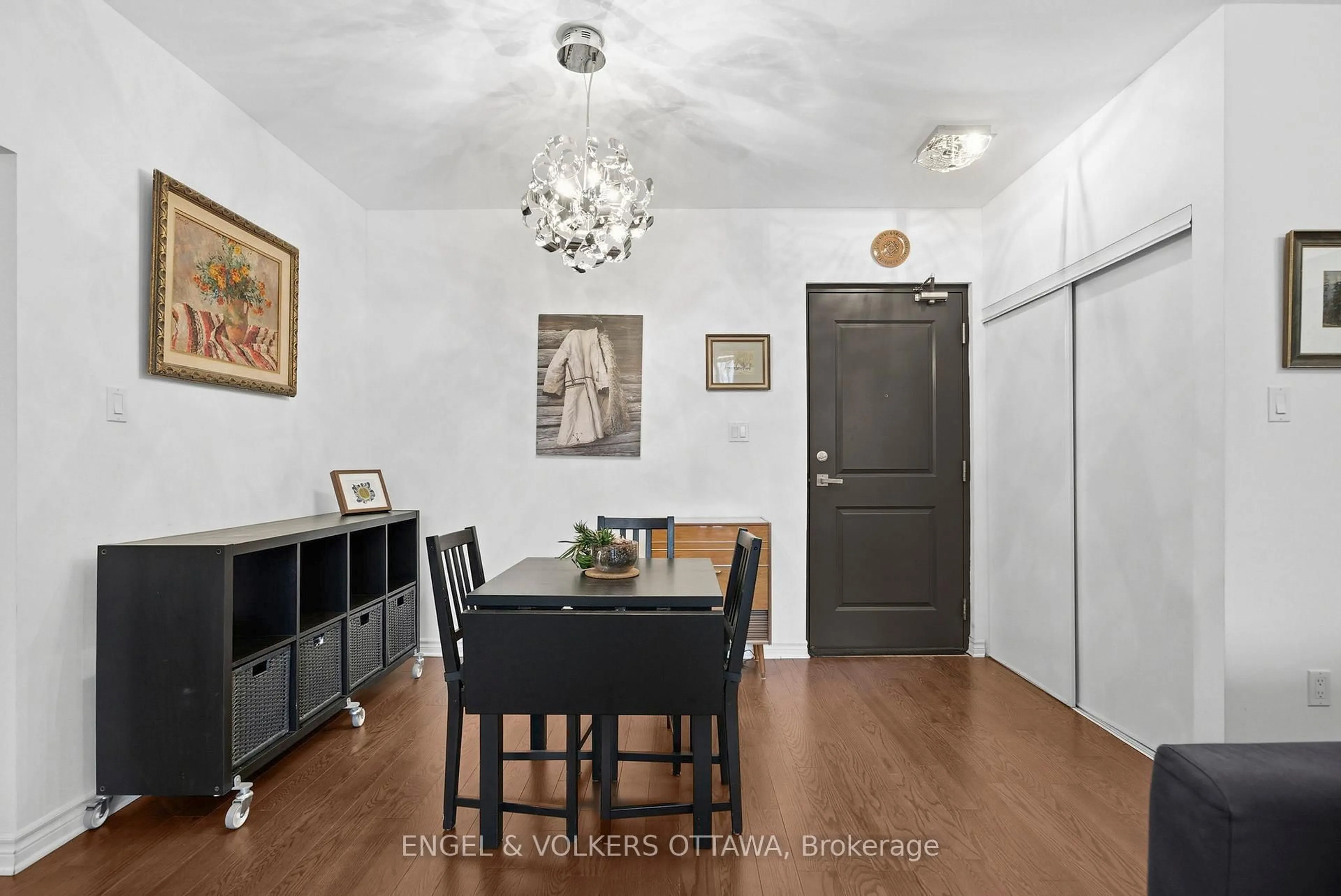 Dining room, unknown for 429 Kent St #123, Ottawa Ontario K2P 1B5