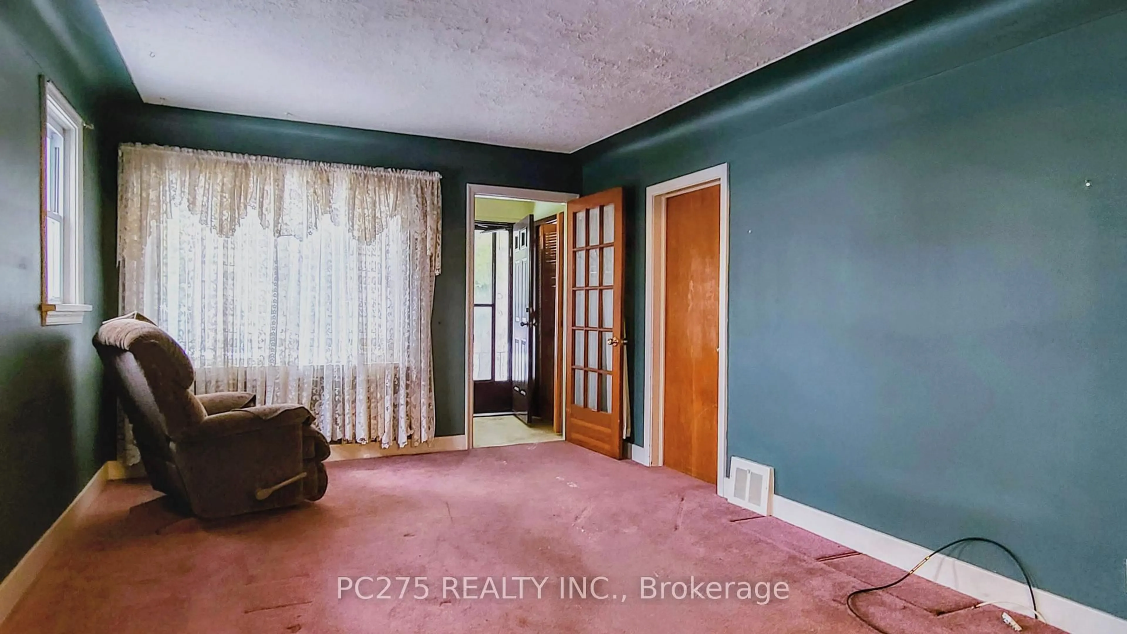 A pic of a room for 1531 Howland Ave, London East Ontario N5V 1W8