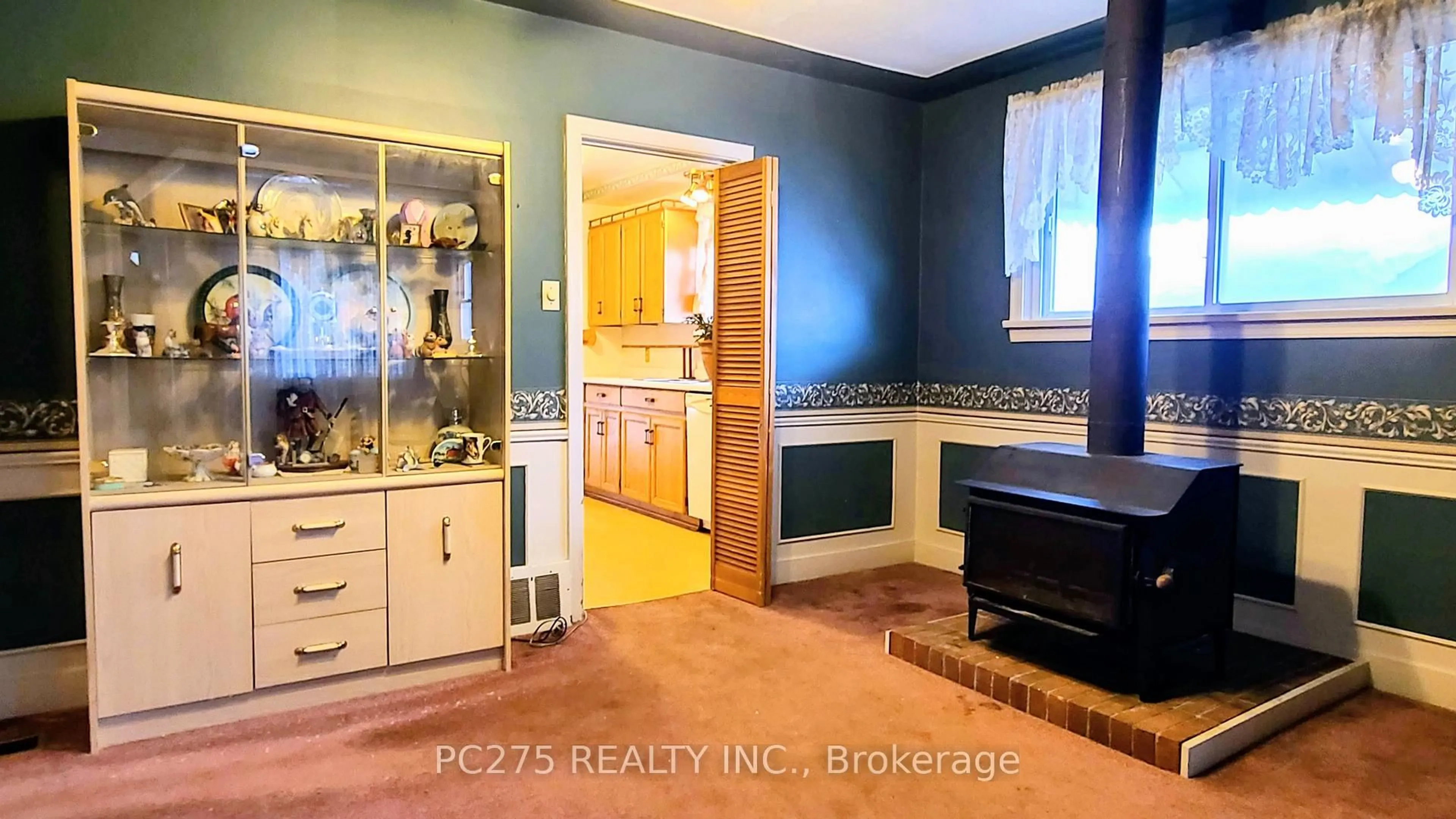 Unknown for 1531 Howland Ave, London East Ontario N5V 1W8