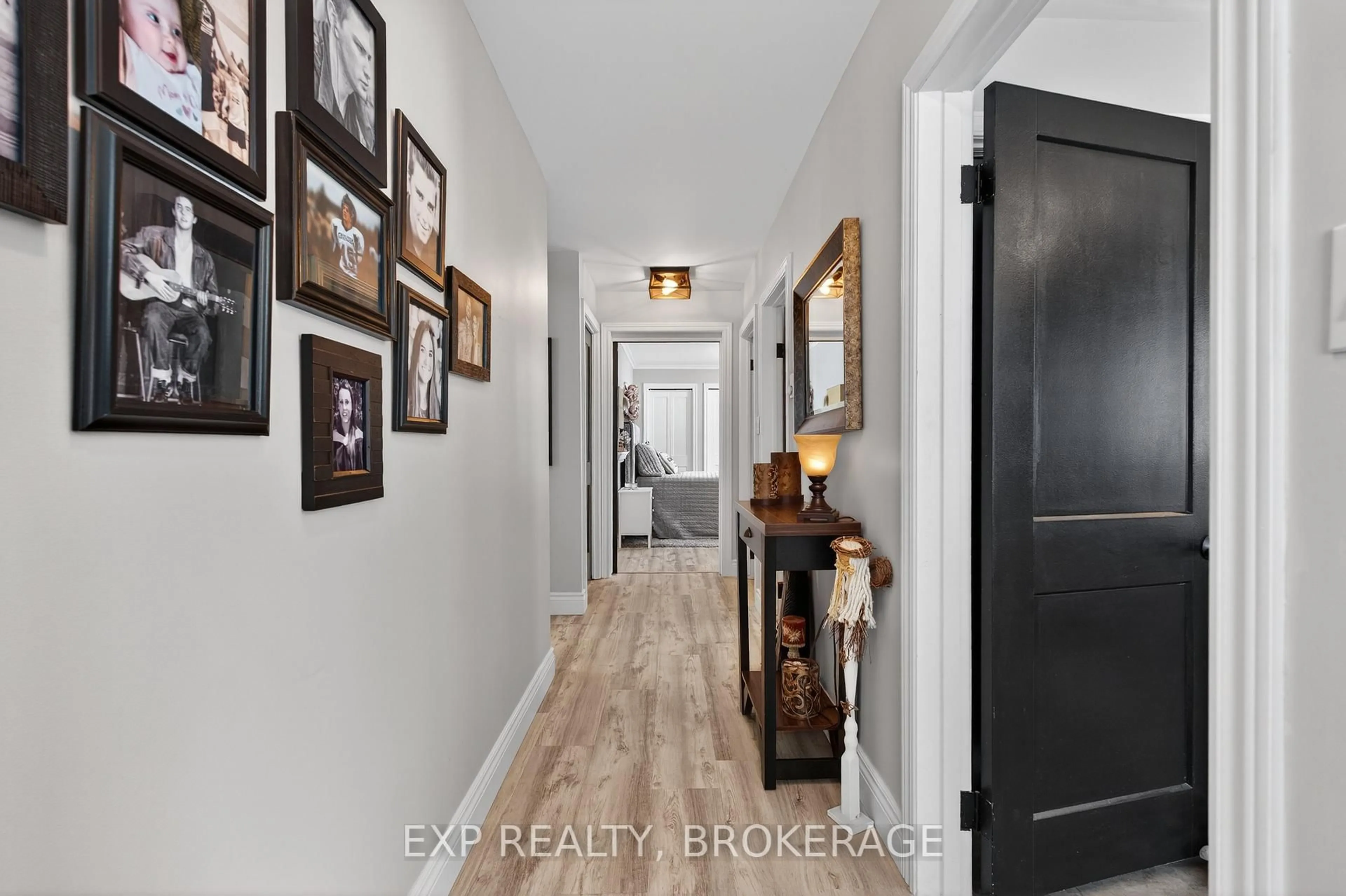 Indoor entryway for 760 CEDAR PARK Lane, Athens Ontario K0E 1B0