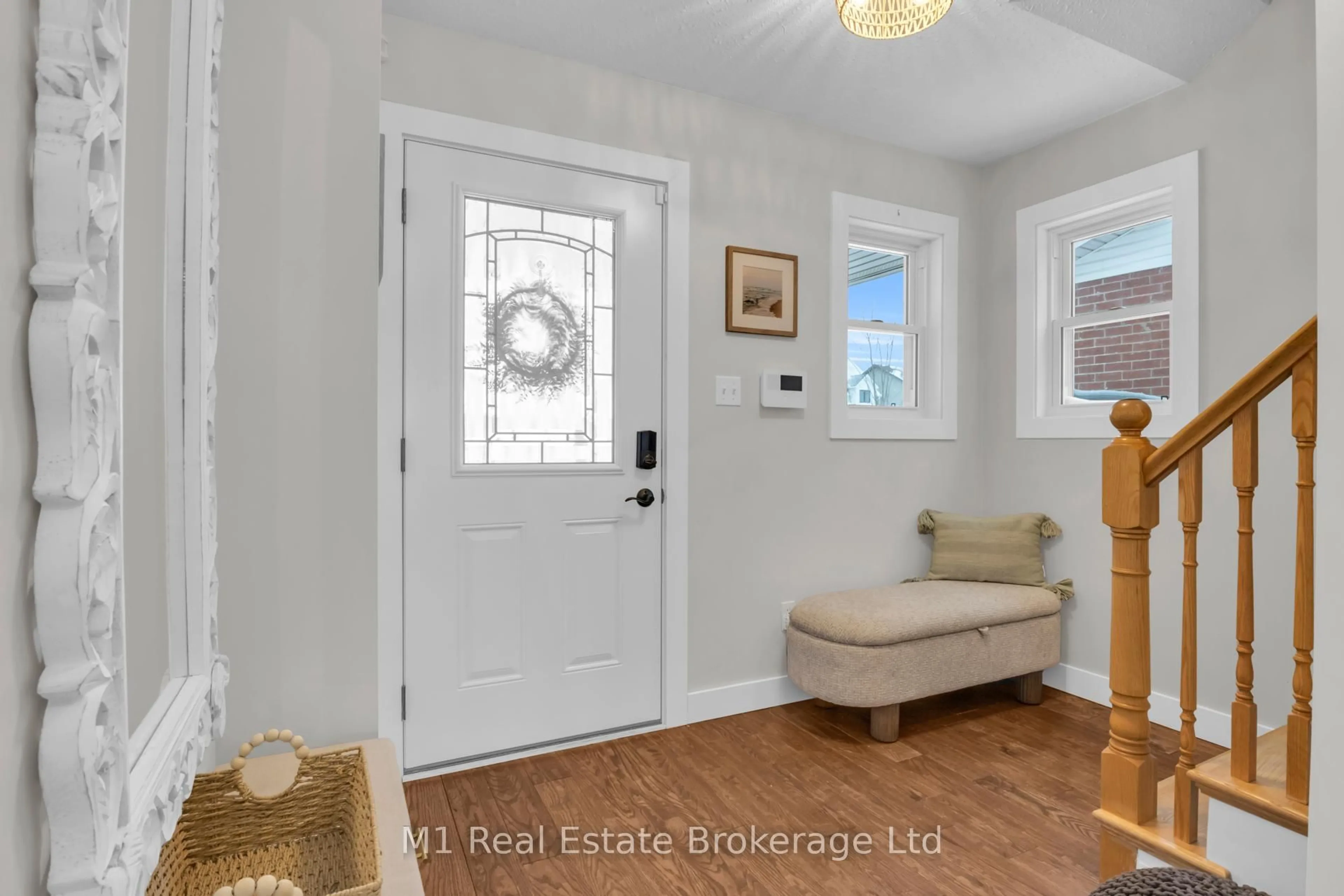 Indoor entryway for 66 MILLIGAN St, Centre Wellington Ontario N1M 3S5