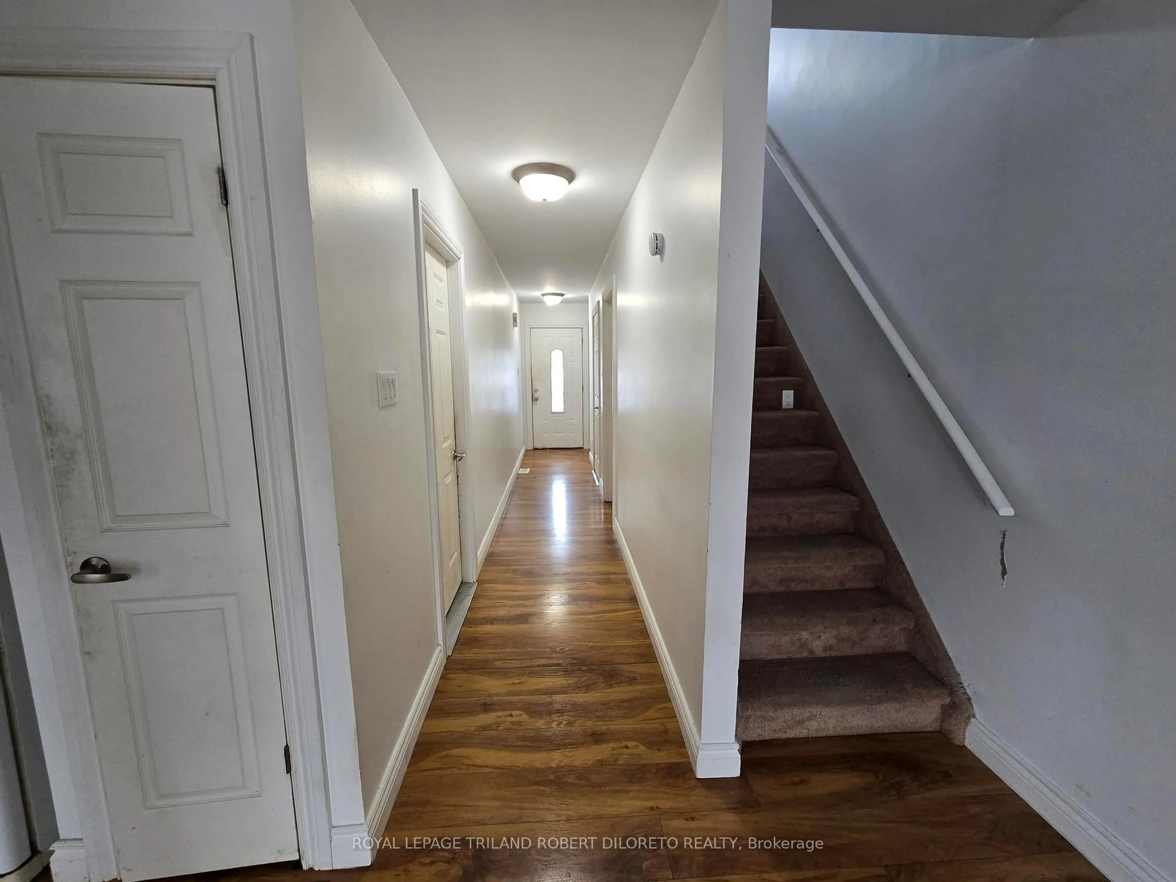 Unknown for 295 Beckett Rd, Ingersoll Ontario N5C 3X5