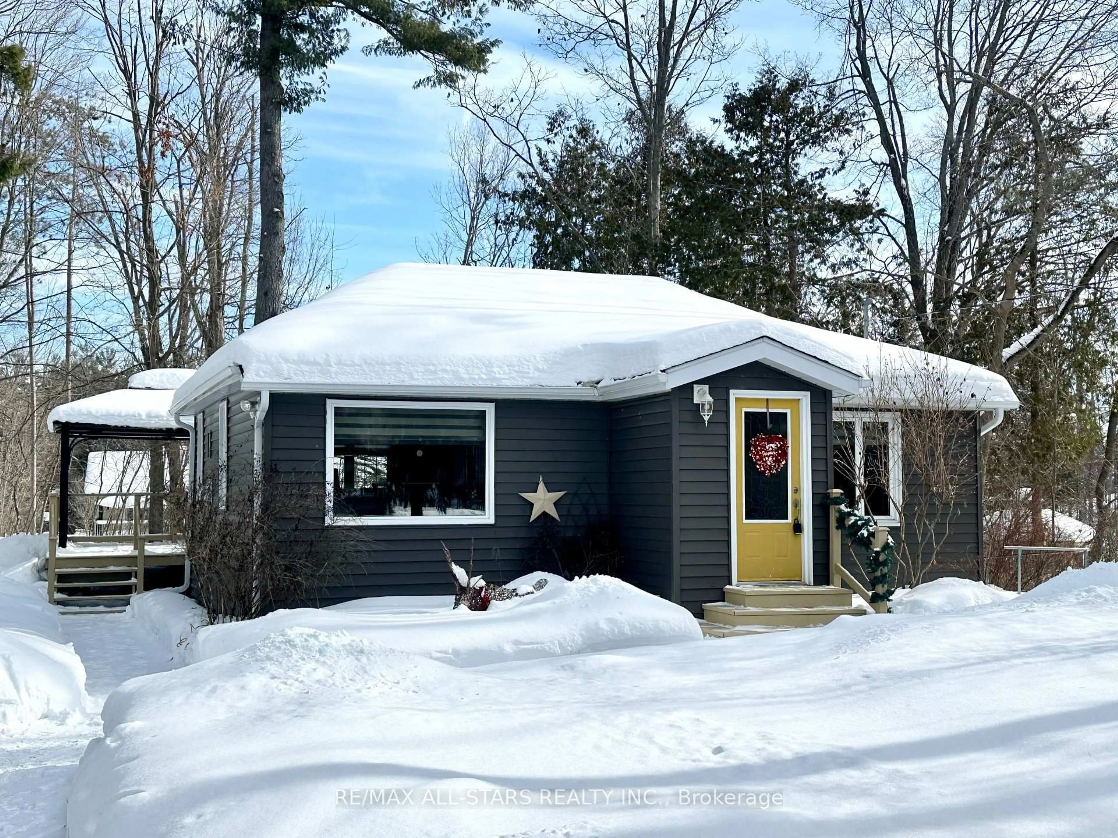 Home with vinyl exterior material, street for 29 Stinsons Bay Rd, Kawartha Lakes Ontario K0M 1N0