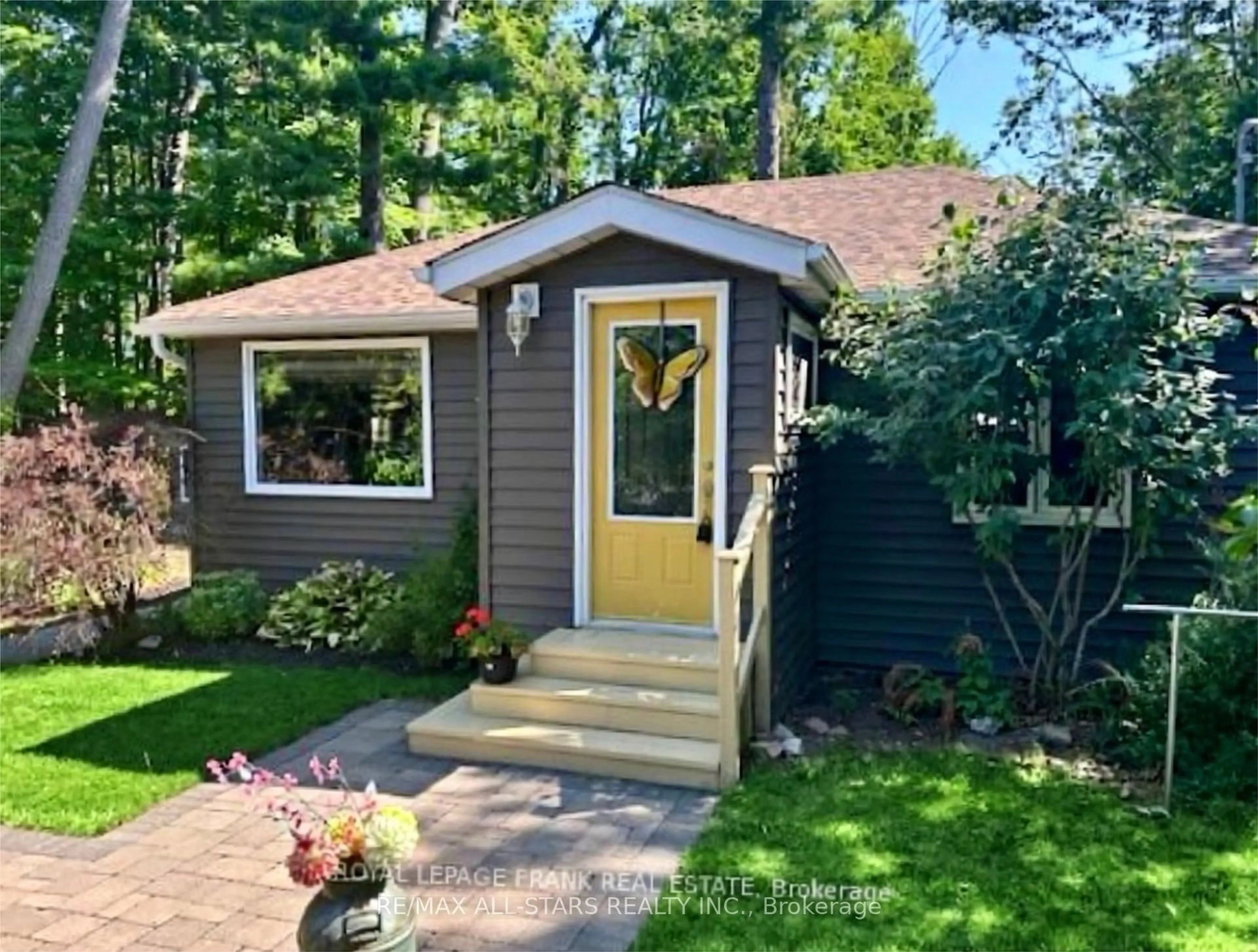 Home with vinyl exterior material, street for 29 Stinsons Bay Rd, Kawartha Lakes Ontario K0M 1N0