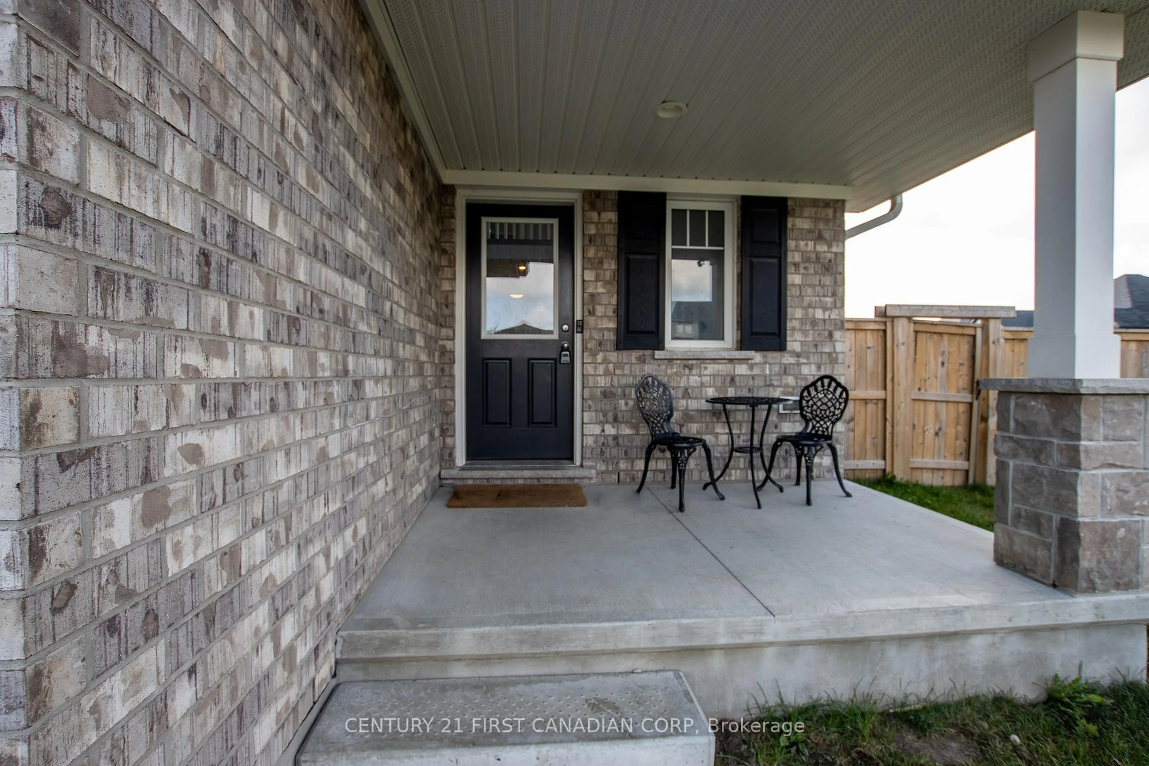 Unknown for 16 Arnold St, Tillsonburg Ontario N4G 0G9