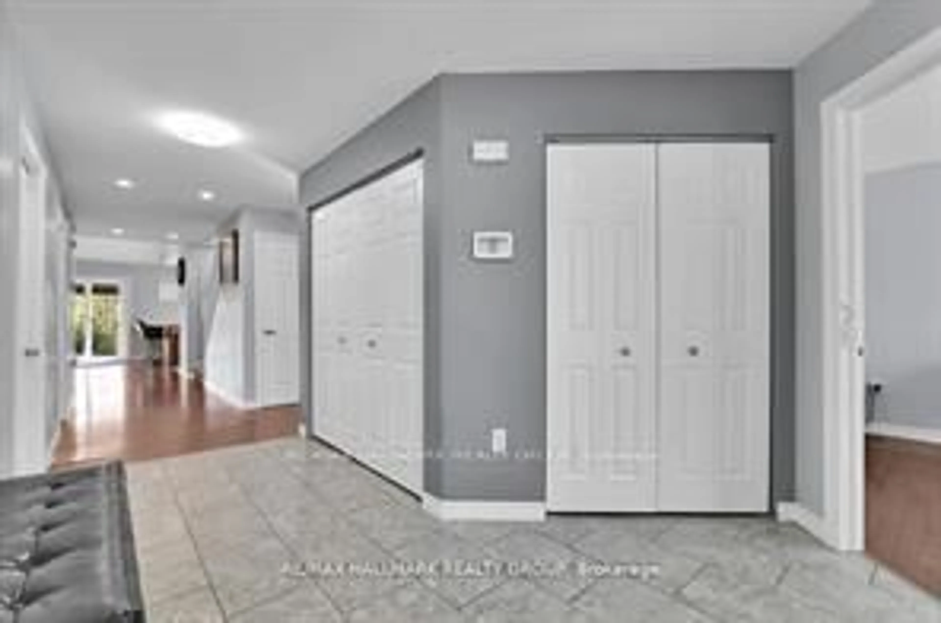 Indoor entryway for 3710 Paden Rd, North Gower Ontario K0A 2T0