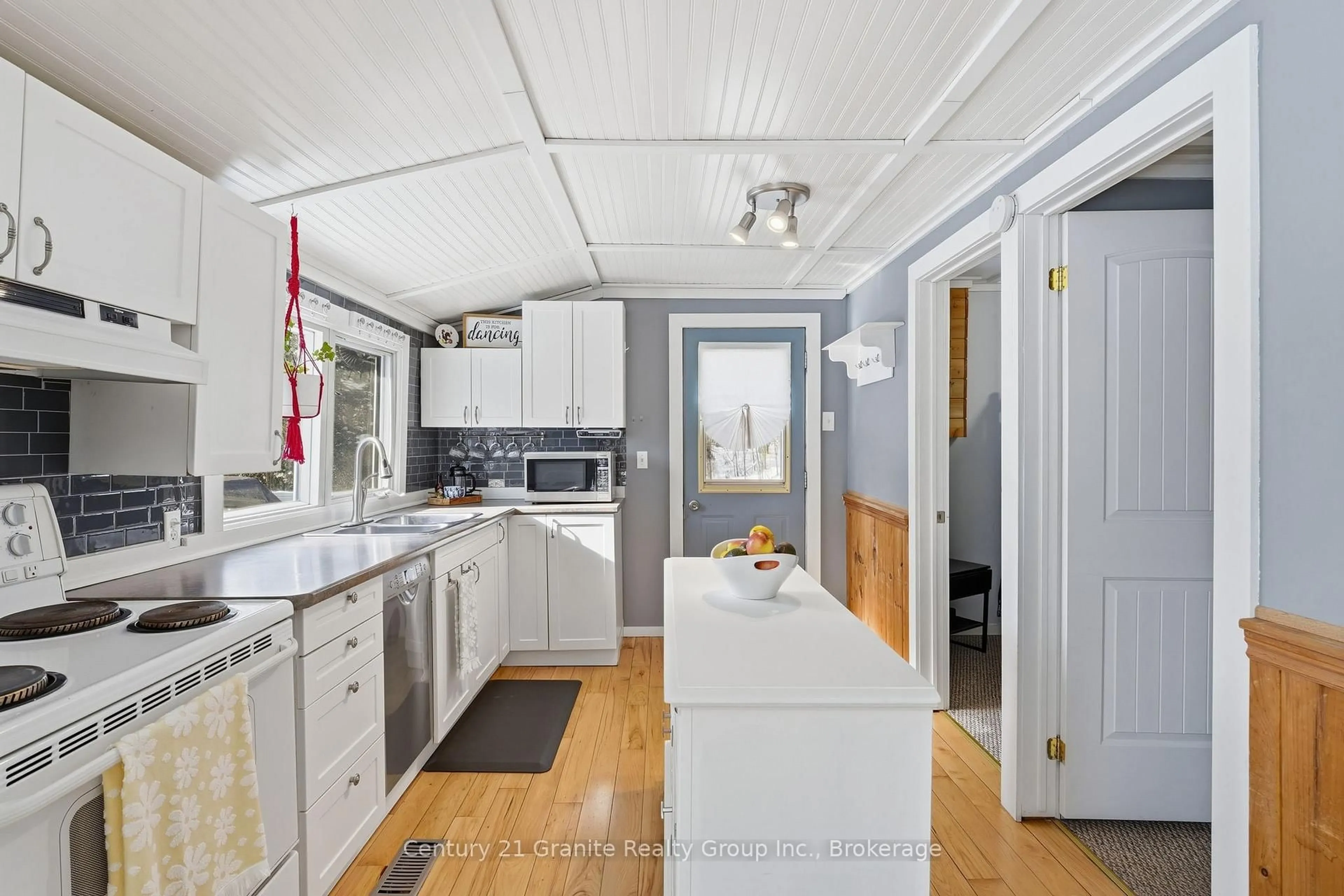 Unknown for 1019 Pike Lane, Dysart et al Ontario K0M 1S0