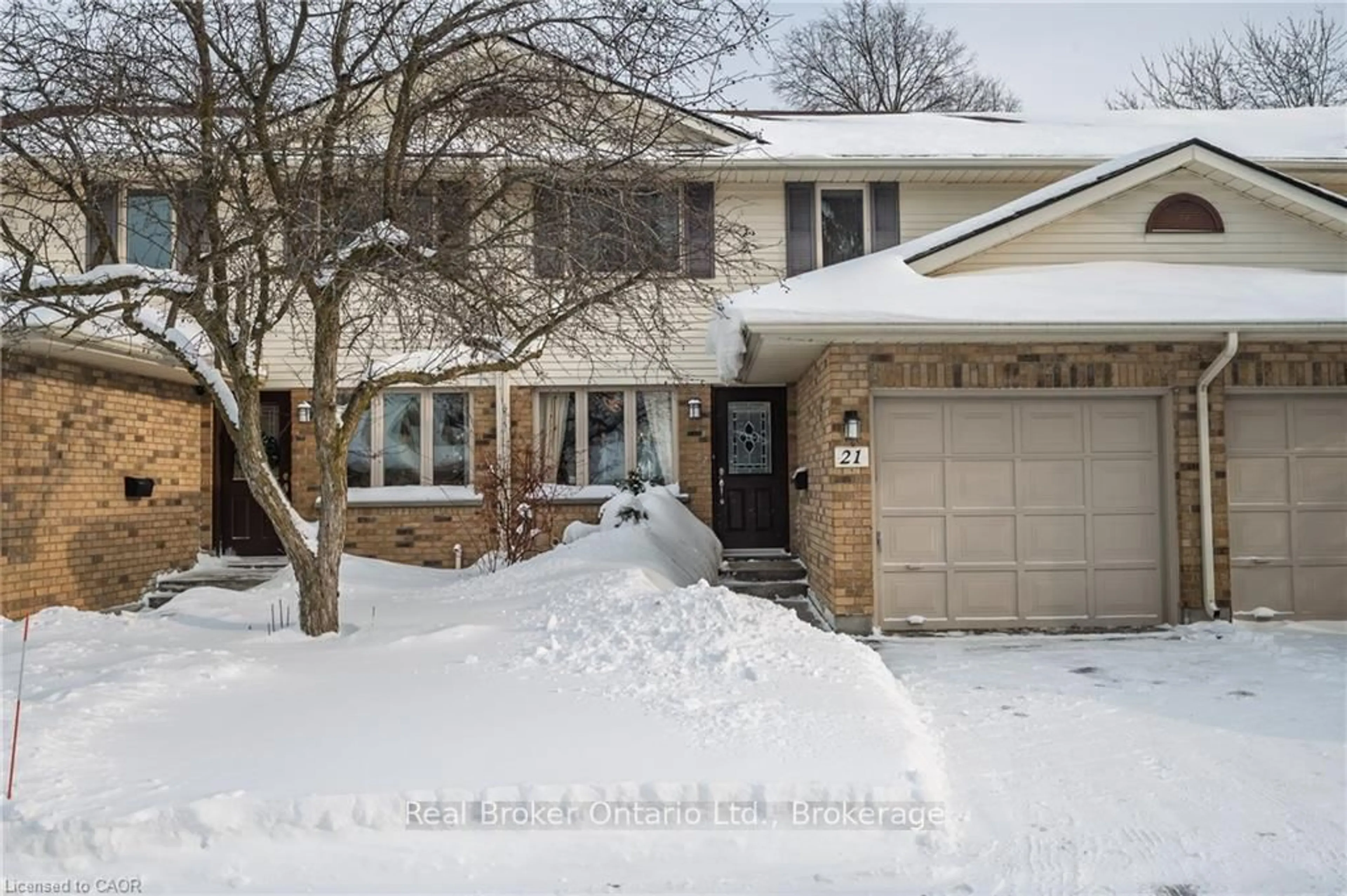Home with brick exterior material, street for 375 Kingscourt Dr #21, Waterloo Ontario N2K 3N7