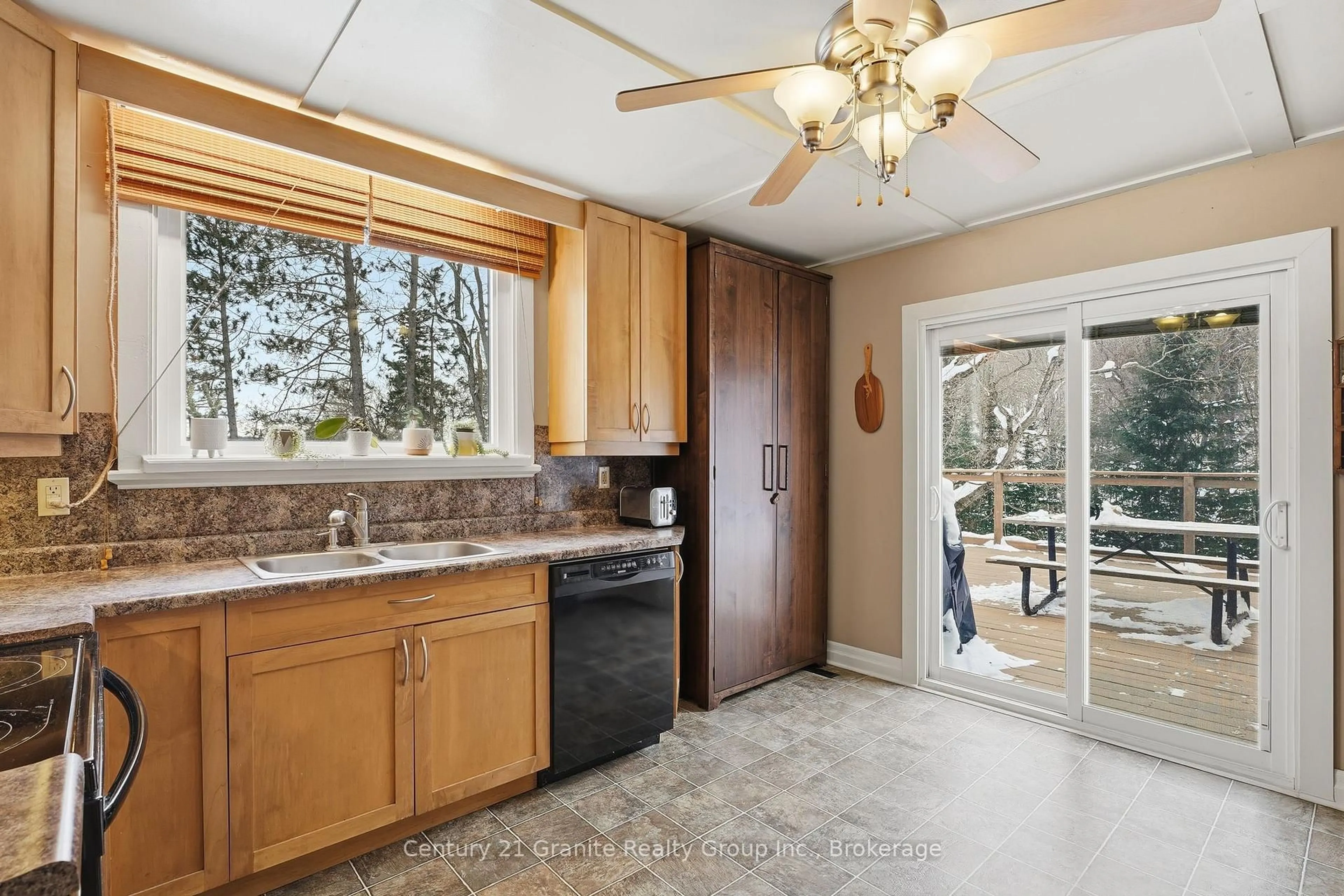 Open concept kitchen, ceramic/tile floor for 101 Victoria St, Dysart et al Ontario K0M 1S0