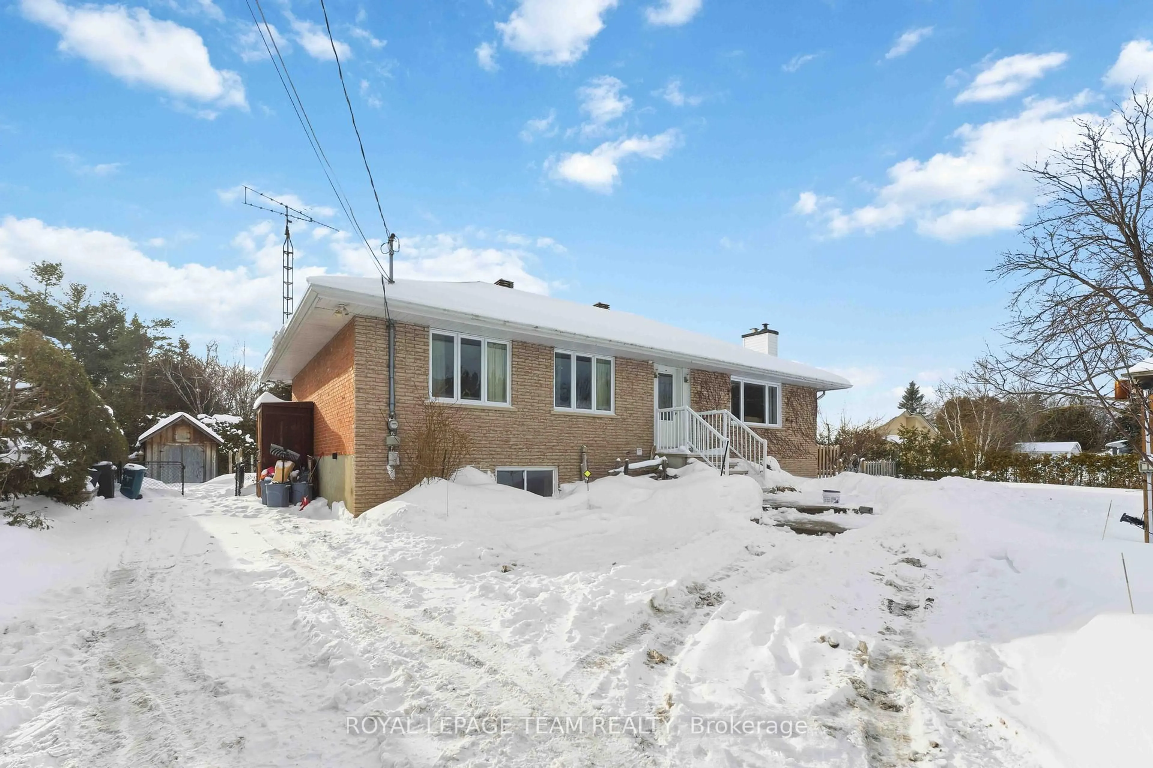 Unknown for 3322 Elizabeth St, Osgoode Ontario K0A 2W0