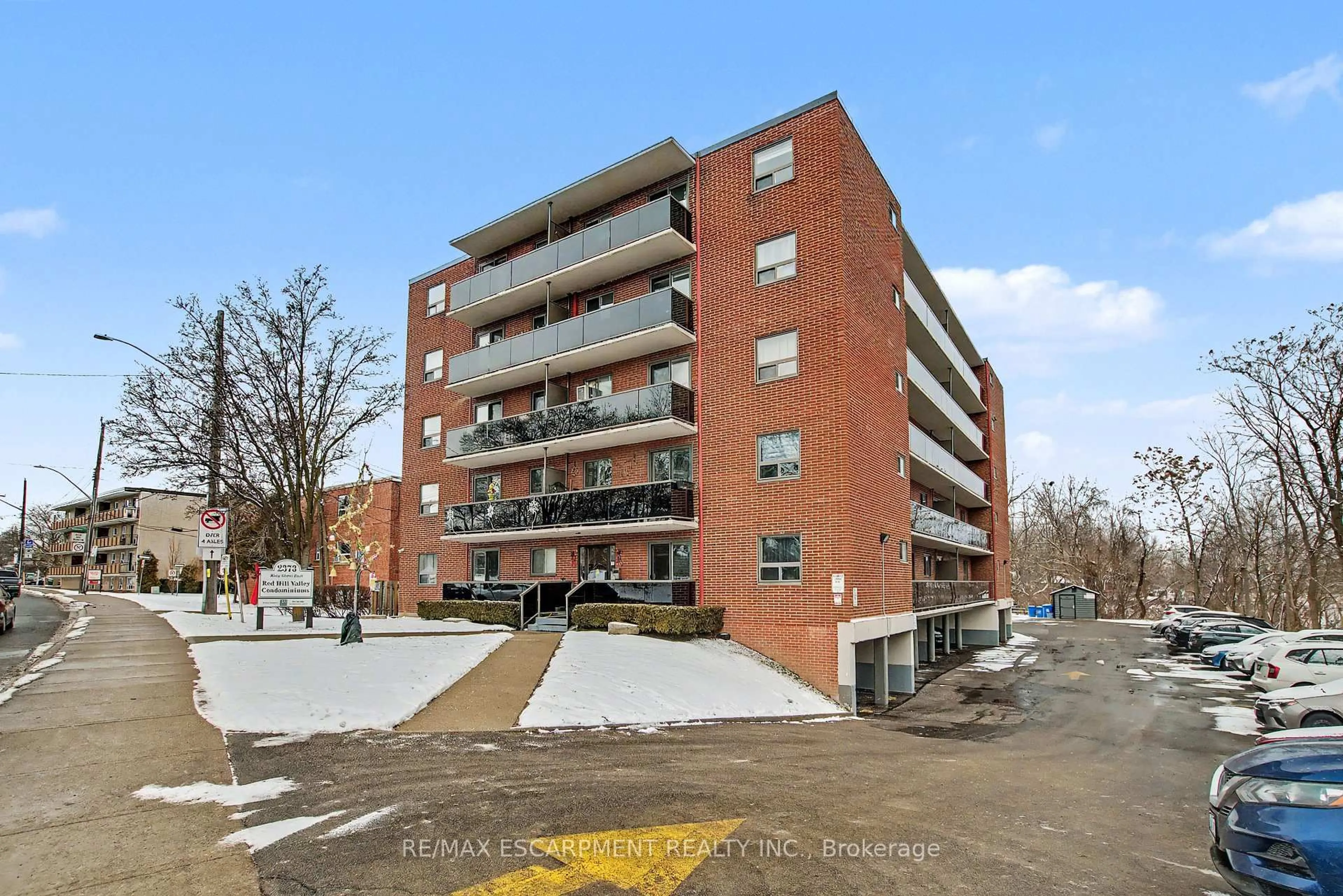 Unknown for 2373 King St #36, Hamilton Ontario L8K 1X9