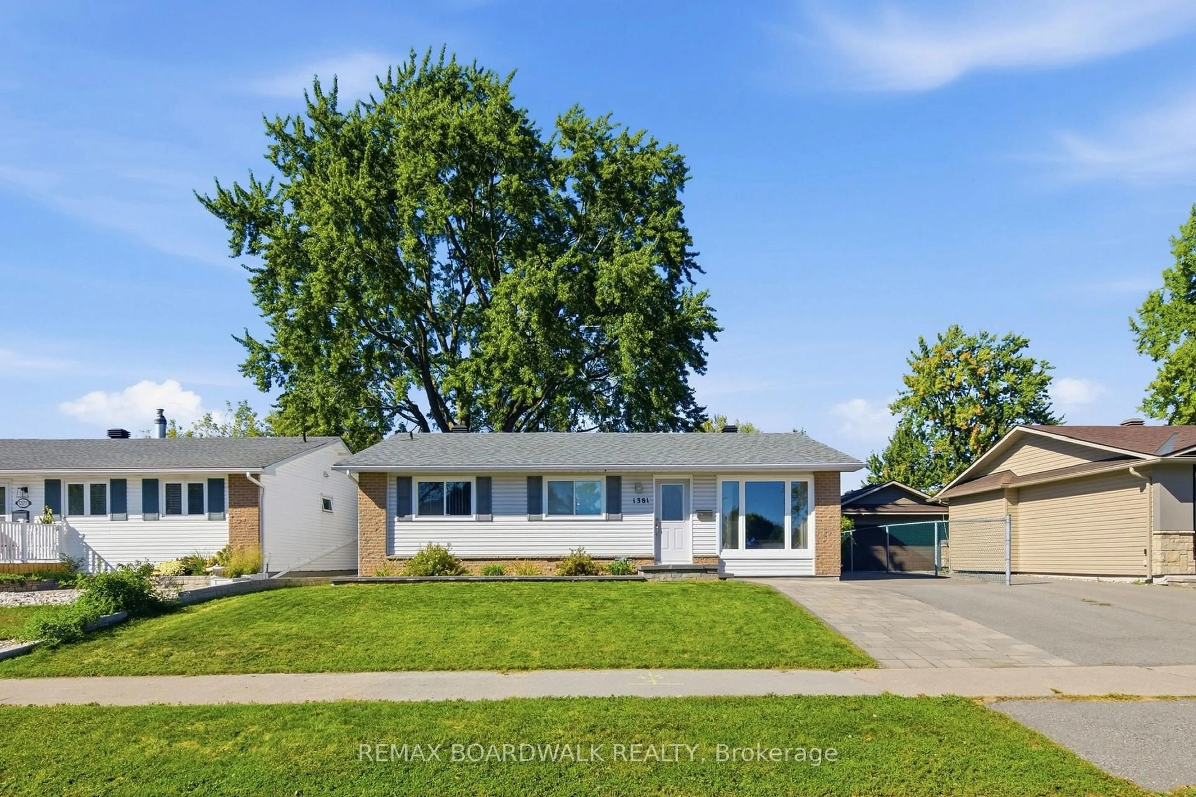 Unknown for 1381 Matheson Rd, Ottawa Ontario K1J 8B5