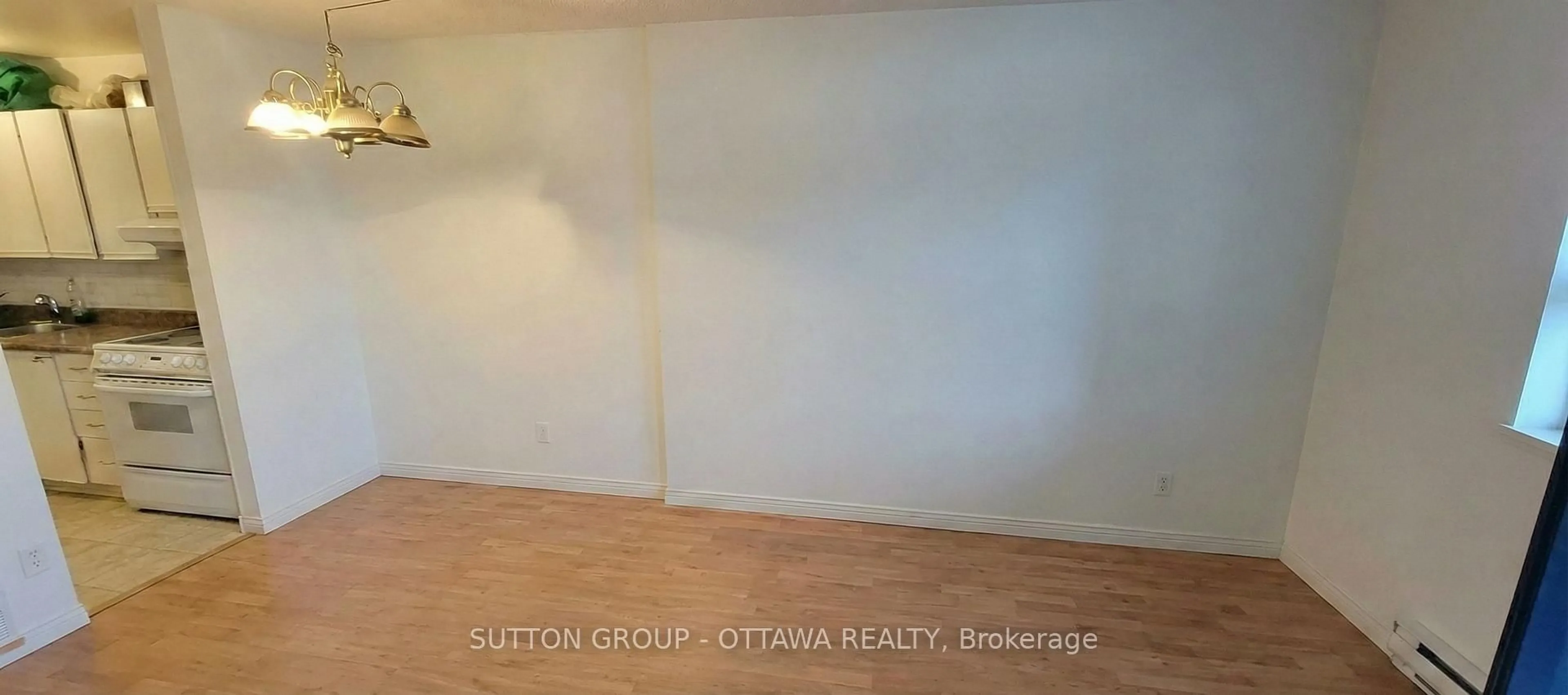 A pic of a room for 2000 Jasmine Cres #516, Ottawa Ontario K1J 8K4