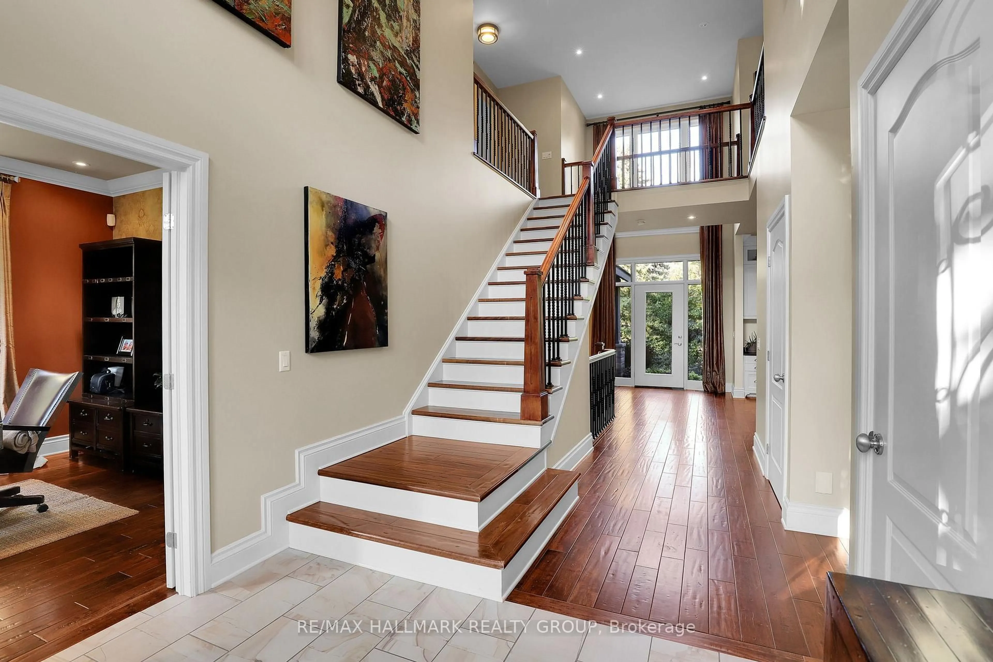 Unknown for 45 Crescent Hts, Ottawa Ontario K1S 3G7