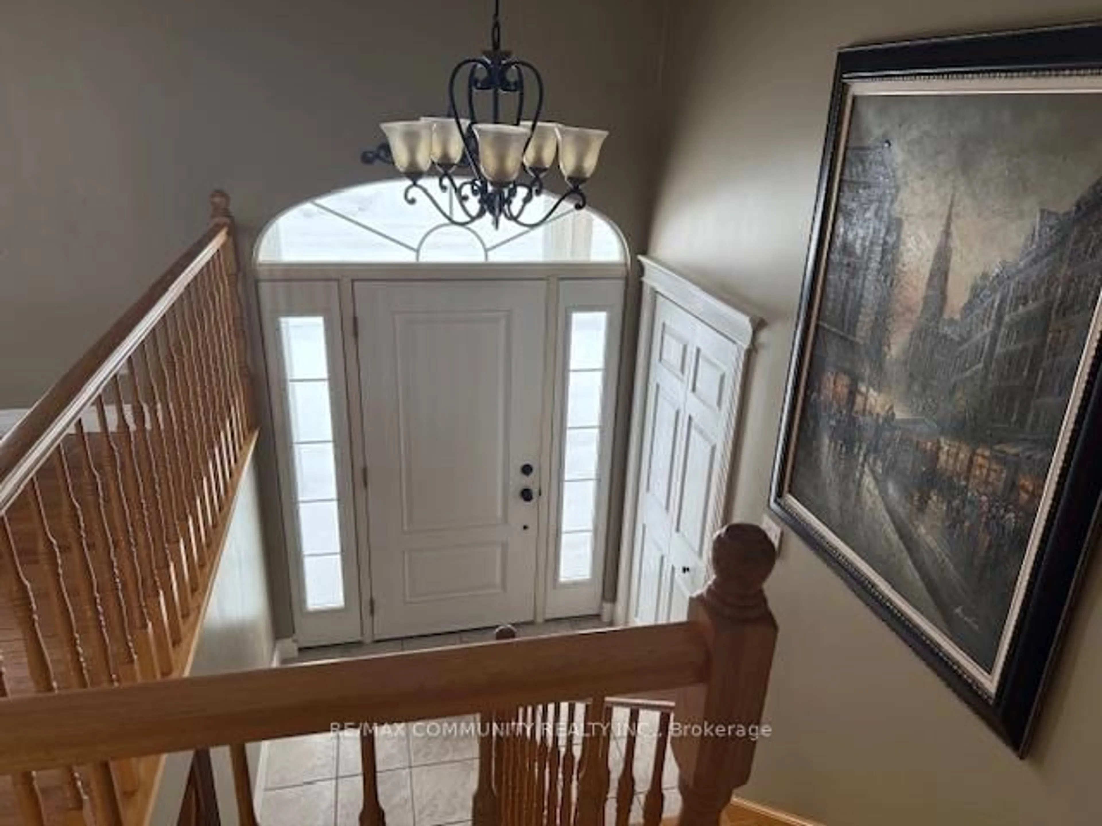 Indoor entryway for 1841 Belvedere Cres, Cornwall Ontario K6H 7C6