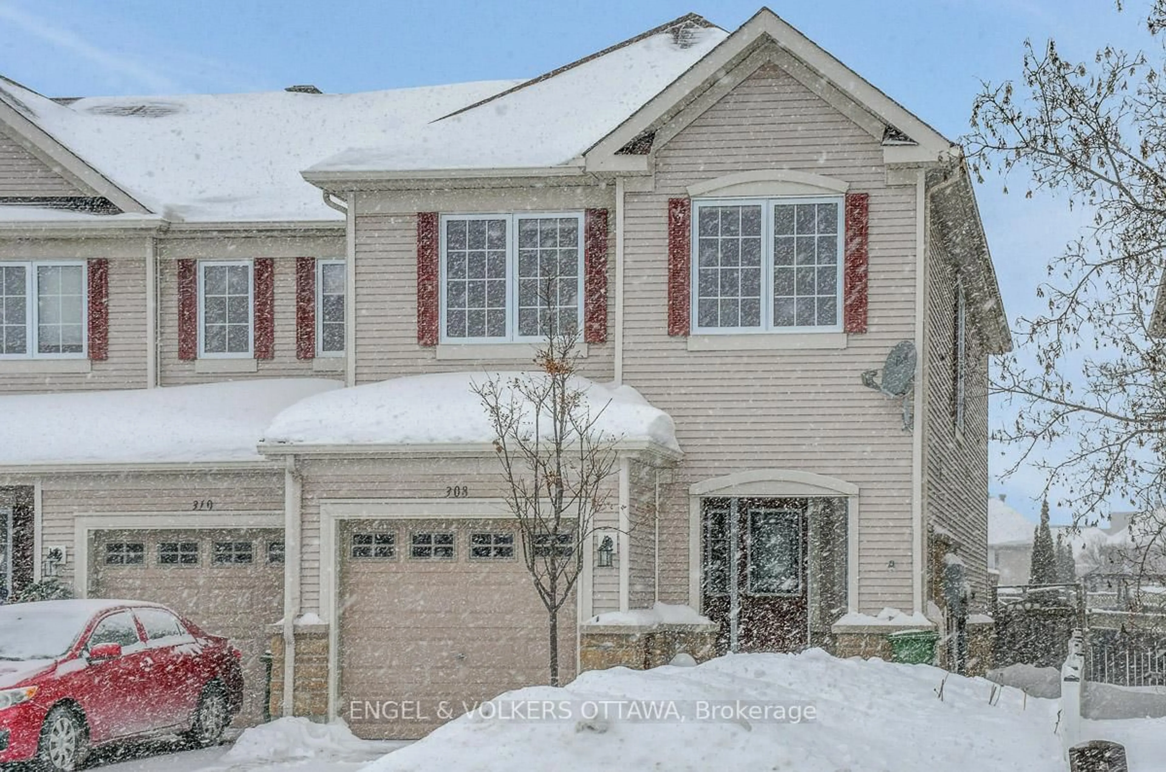 Home with brick exterior material, street for 308 Tabaret St, Ottawa Ontario K2M 0B8