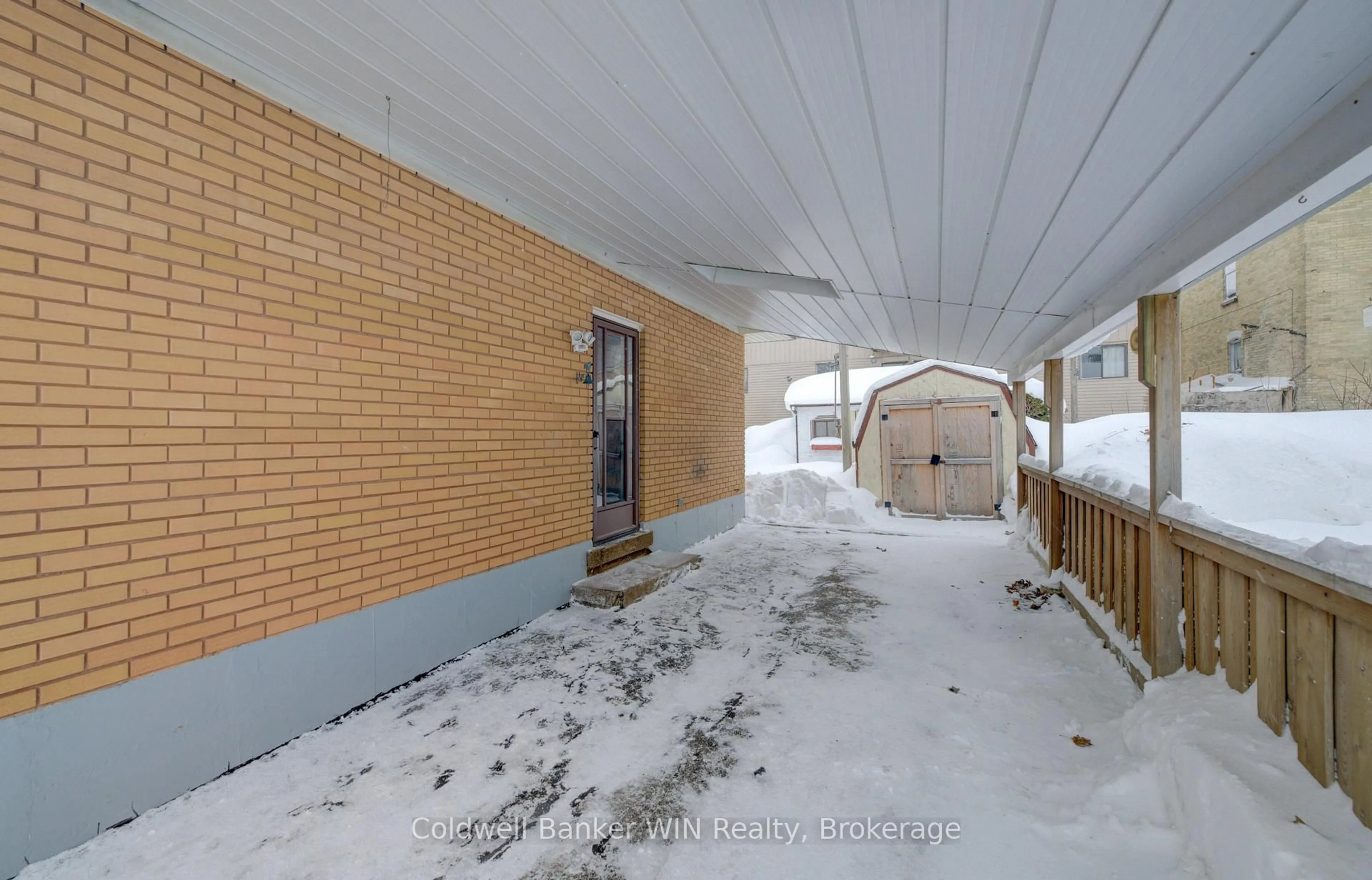 Unknown for 130 King St, Wellington North Ontario N0G 2L2