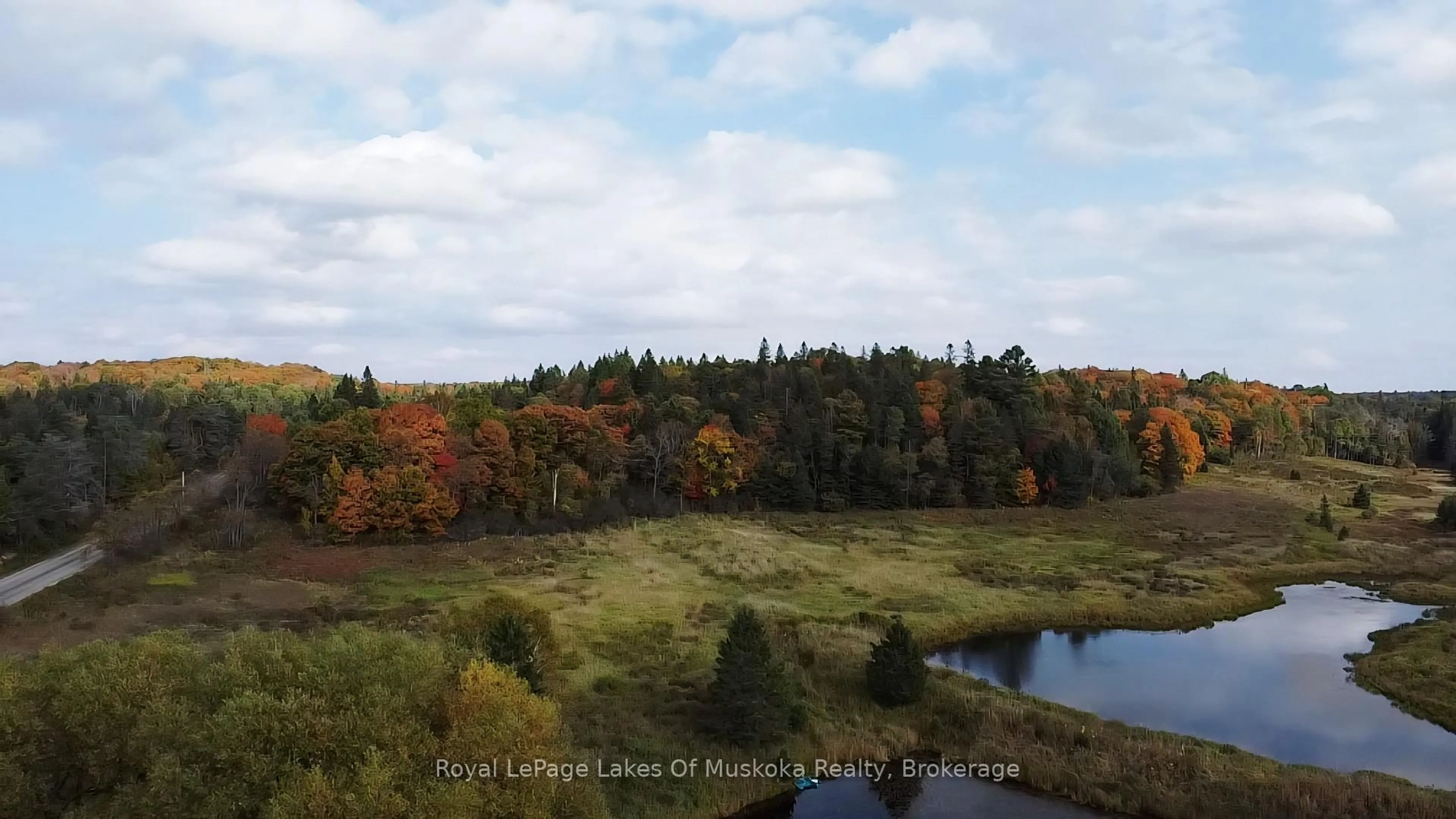 Blurry image for 1524 Hekkla Rd, Muskoka Lakes Ontario P0C 1J0