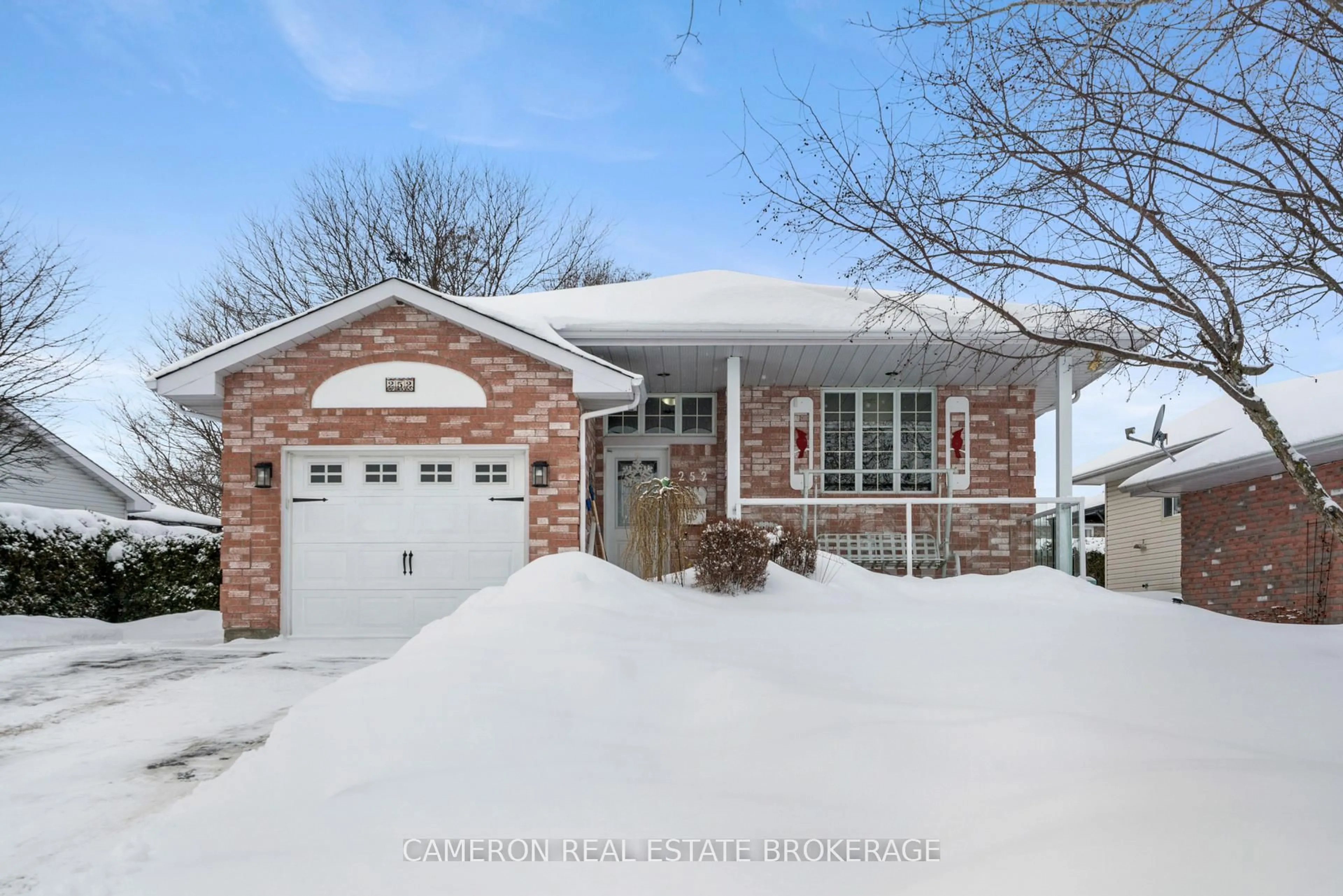 Home with brick exterior material, street for 252 Northwoods Cres, Cornwall Ontario K6H 7K3