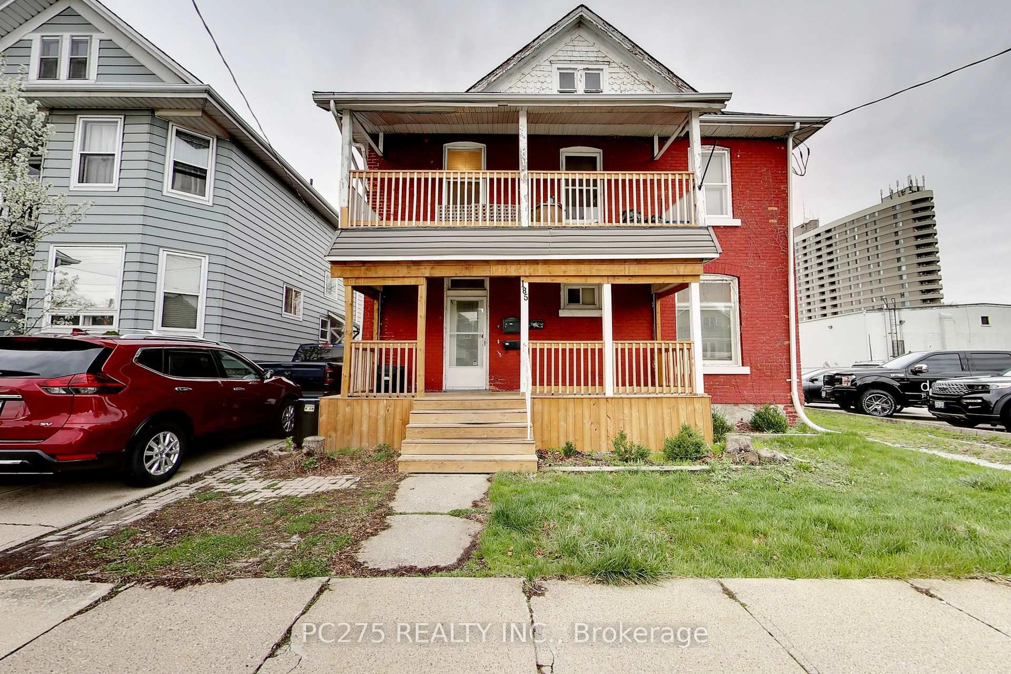 Unknown for 185 Brock St, Sarnia Ontario N7T 5Z4