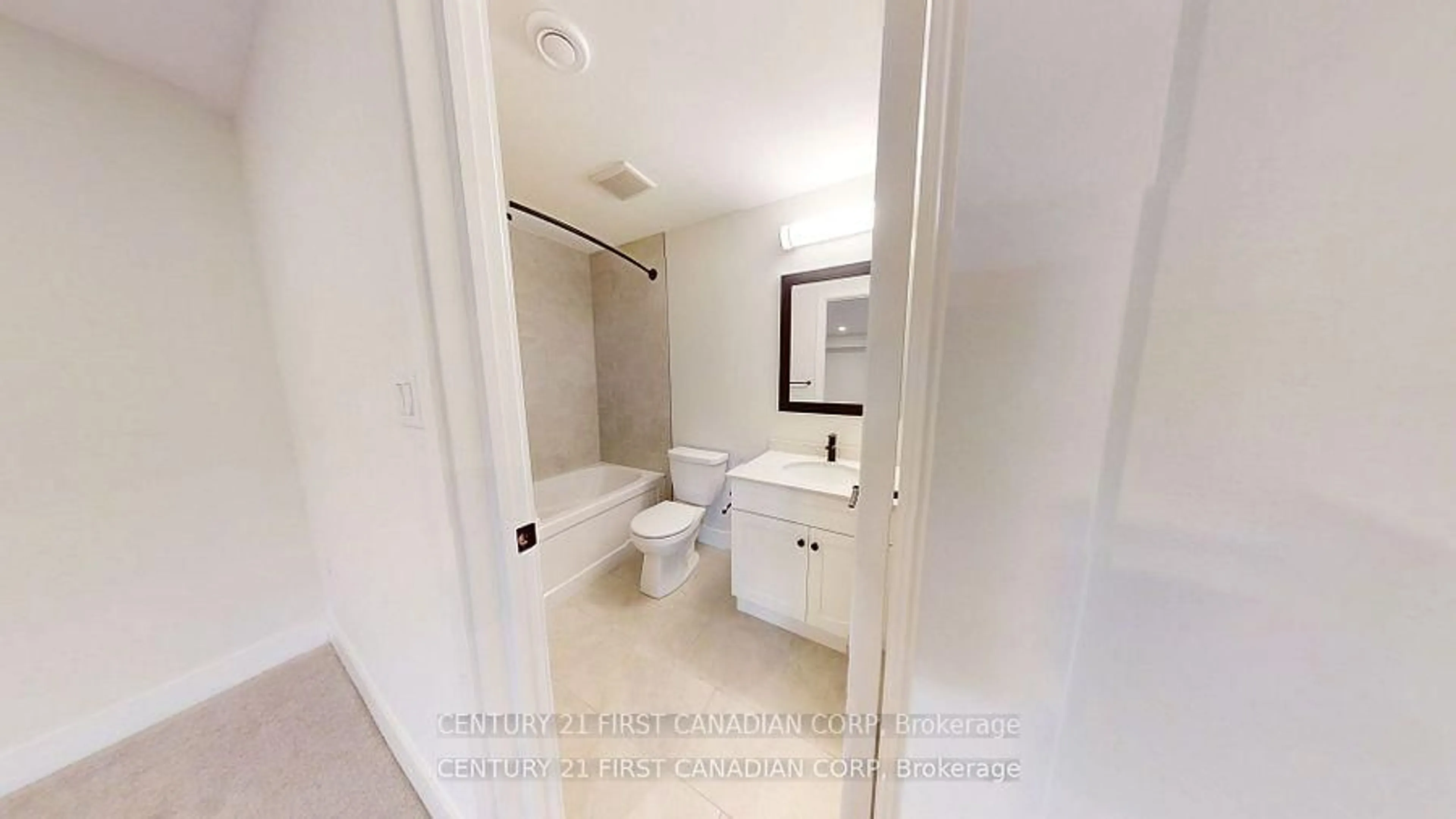 Standard bathroom, ceramic/tile floor for 1960 Evans Blvd #121, London South Ontario N6M 0A2