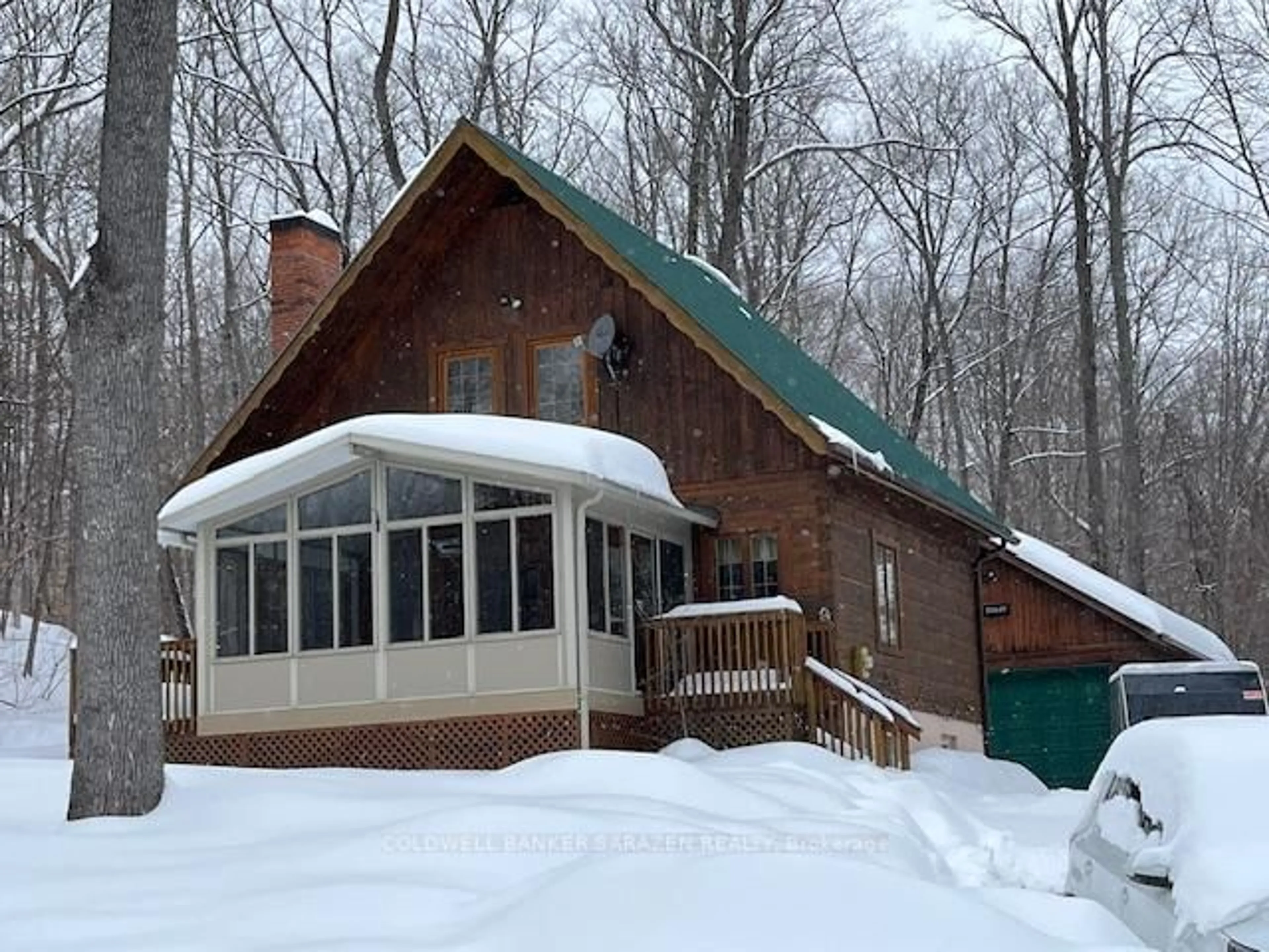 Home with vinyl exterior material, unknown for 57 Viewmount Dr, Calabogie Ontario K0J 1H0