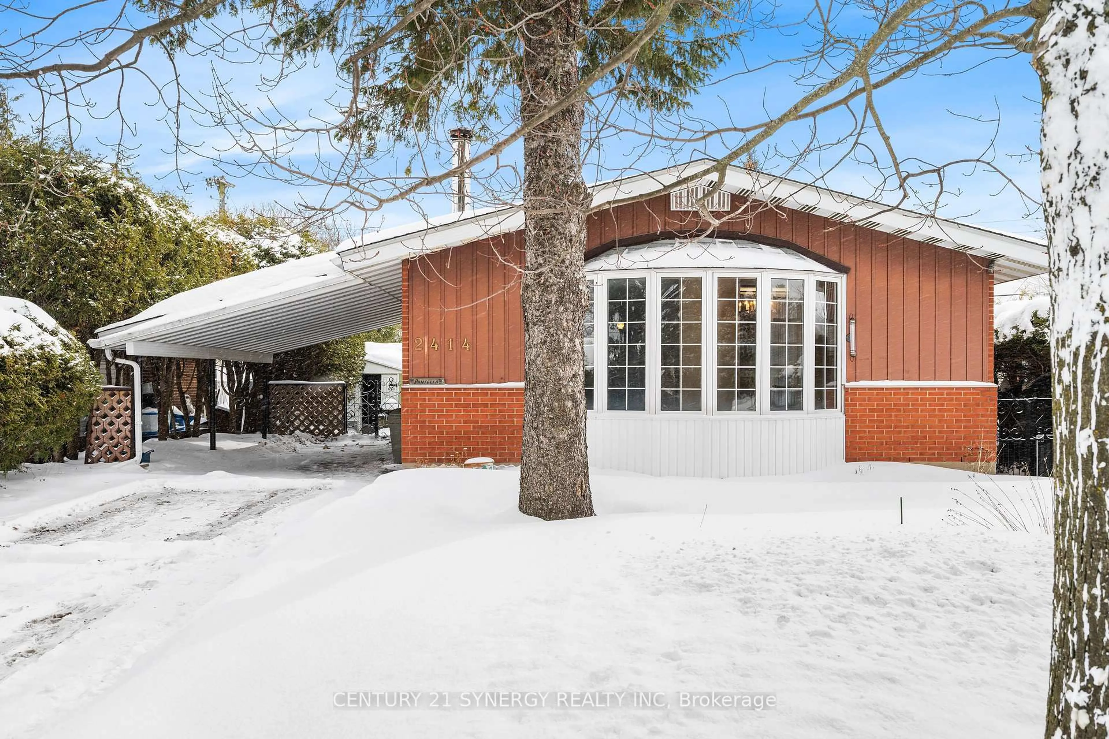 Unknown for 2414 Joliffe St, Ottawa Ontario K1G 1G9