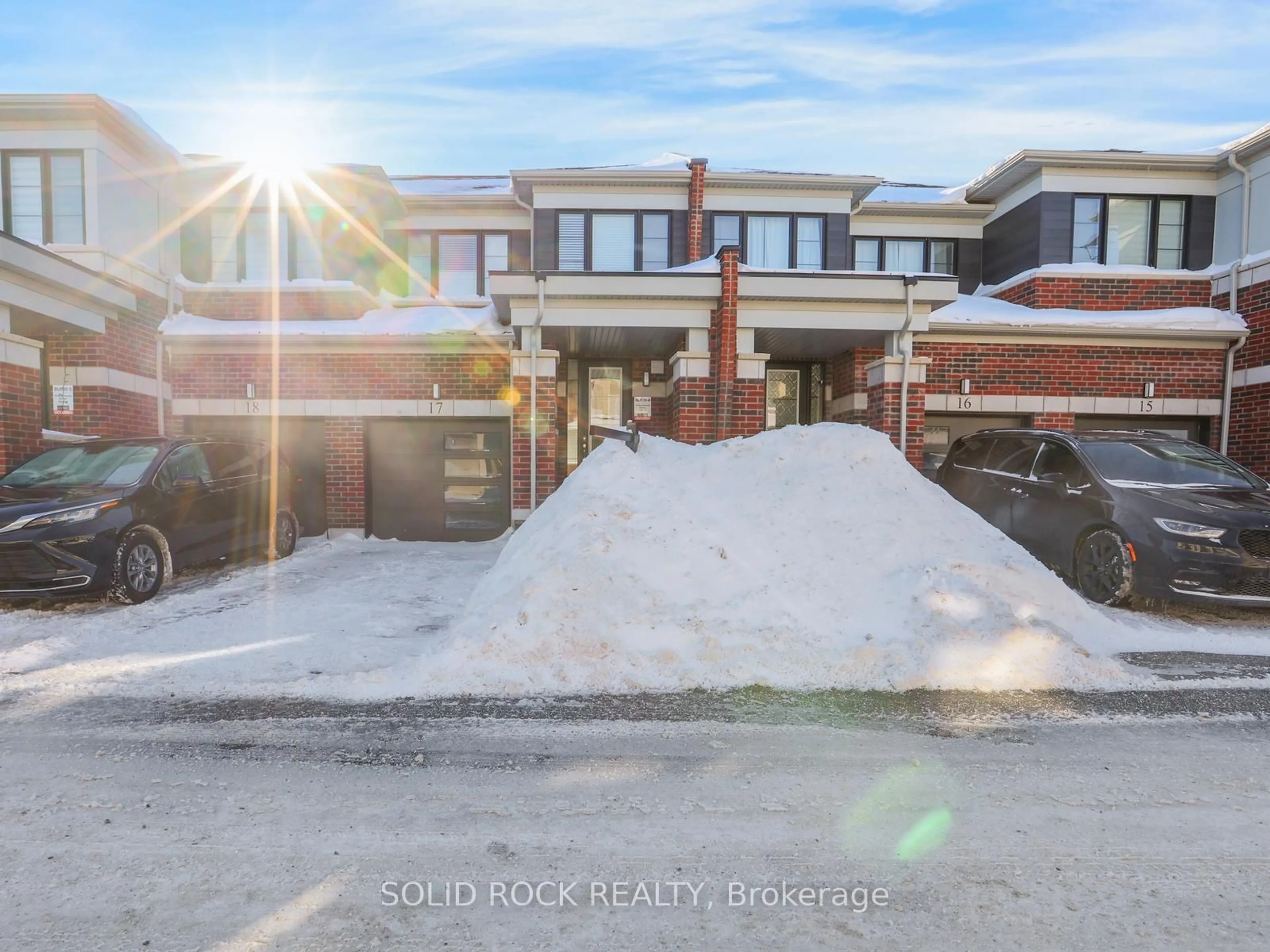 Home with brick exterior material, street for 15 Blacklock St #17, Cambridge Ontario N1S 0E6