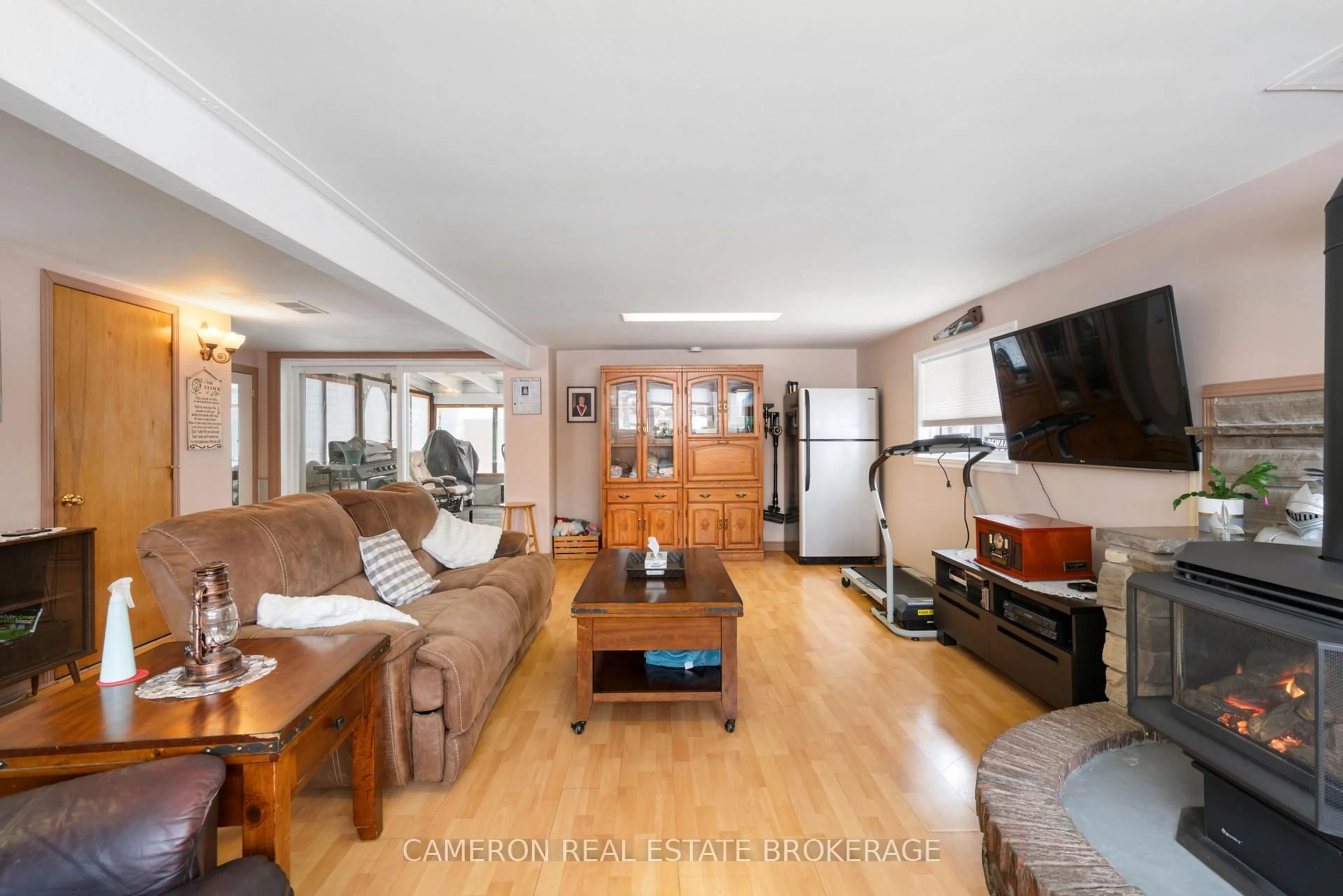 Living room with furniture, unknown for 1540 Gage Ave, Cornwall Ontario K6H 3N3