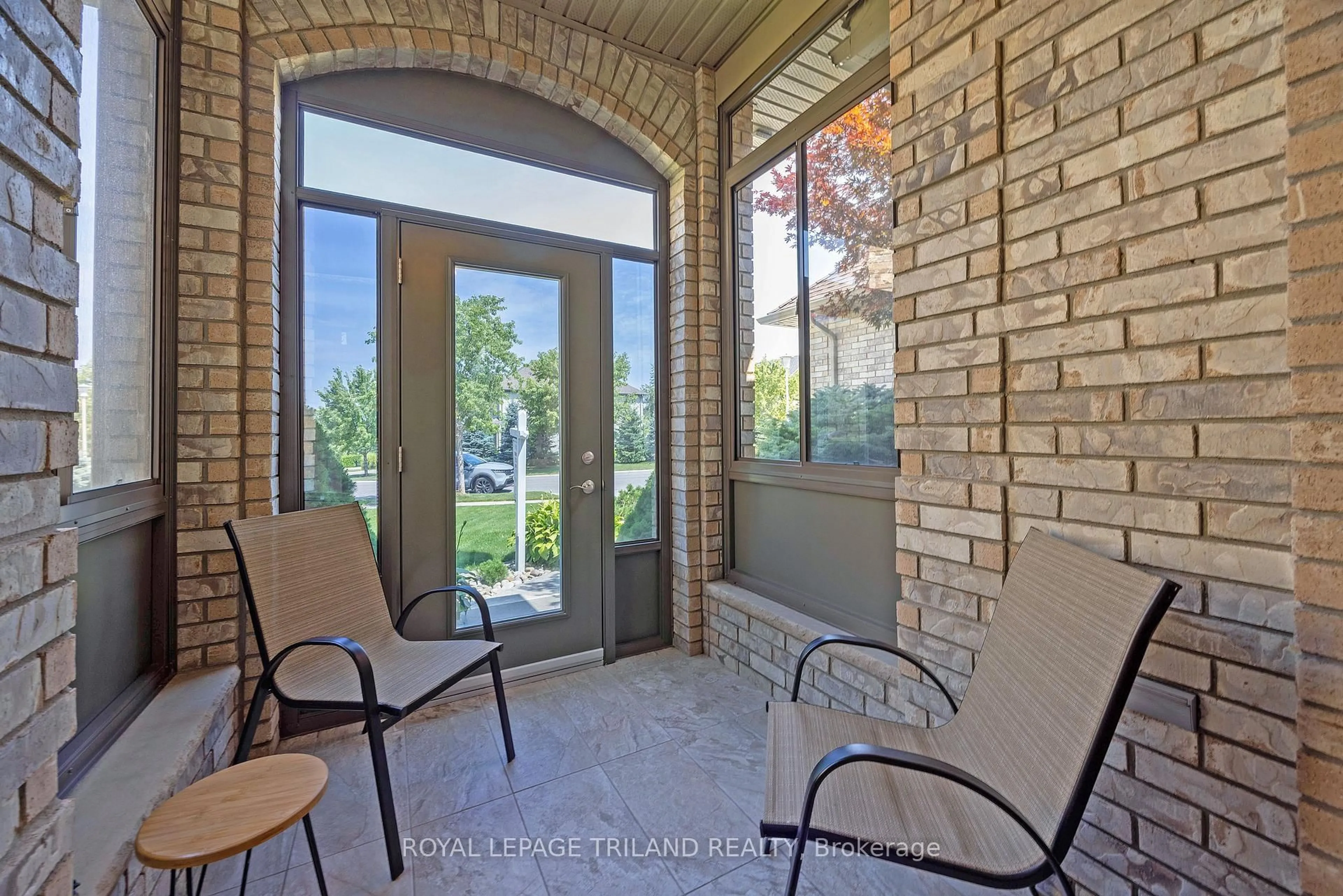 Patio, street for 2285 Lilac Ave, London South Ontario N6K 5E1