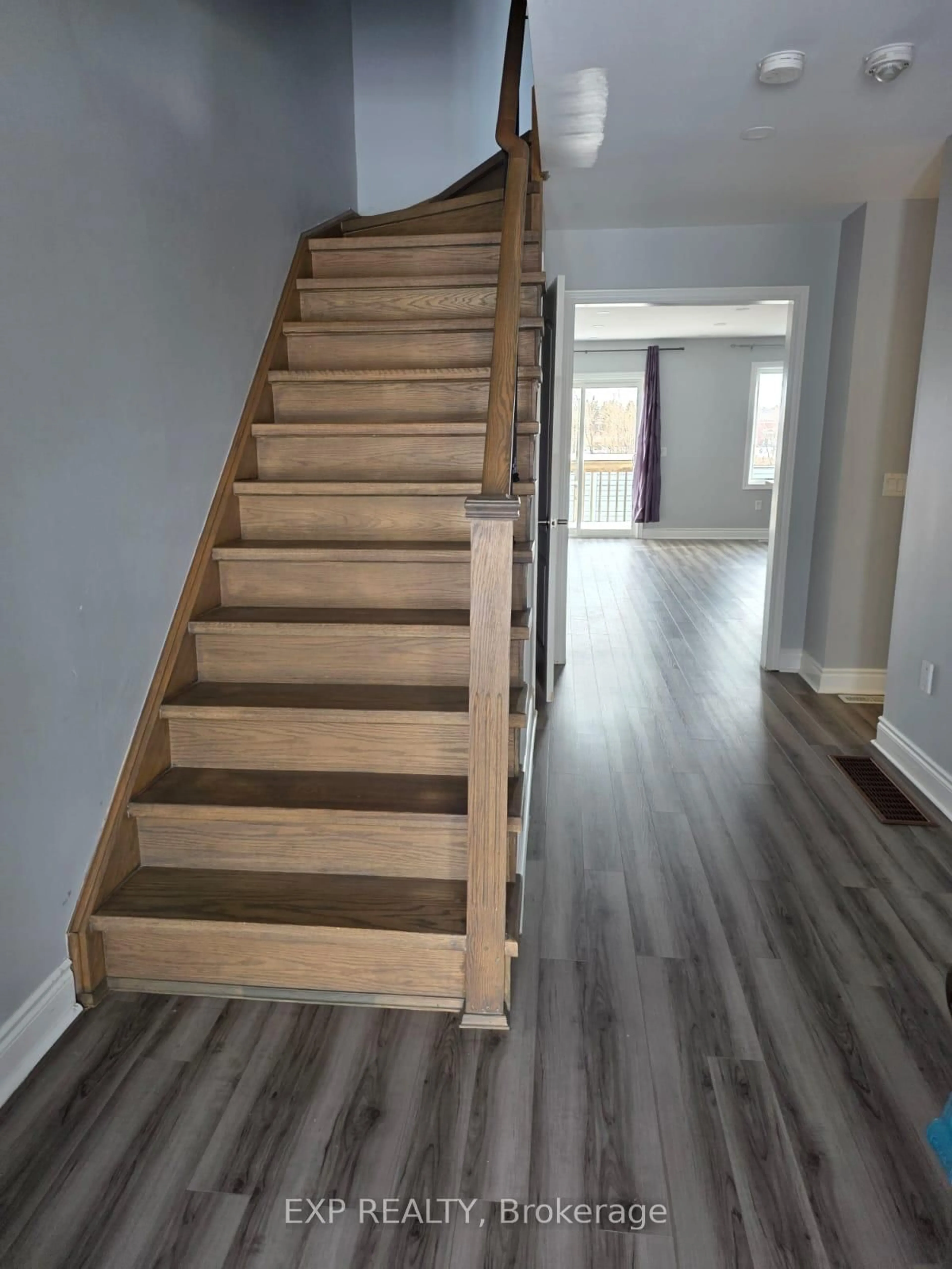 Stairs for 734 Cook Cres, Melancthon Ontario L9V 3V2