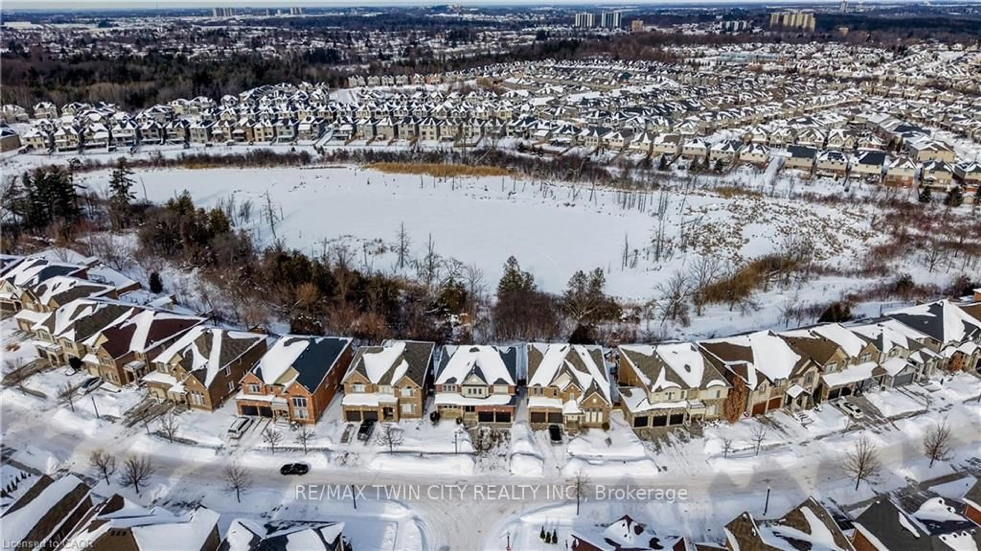 A pic from outside/outdoor area/front of a property/back of a property/a pic from drone, water/lake/river/ocean view for 268 EVENS POND Cres, Kitchener Ontario N2R 0B8