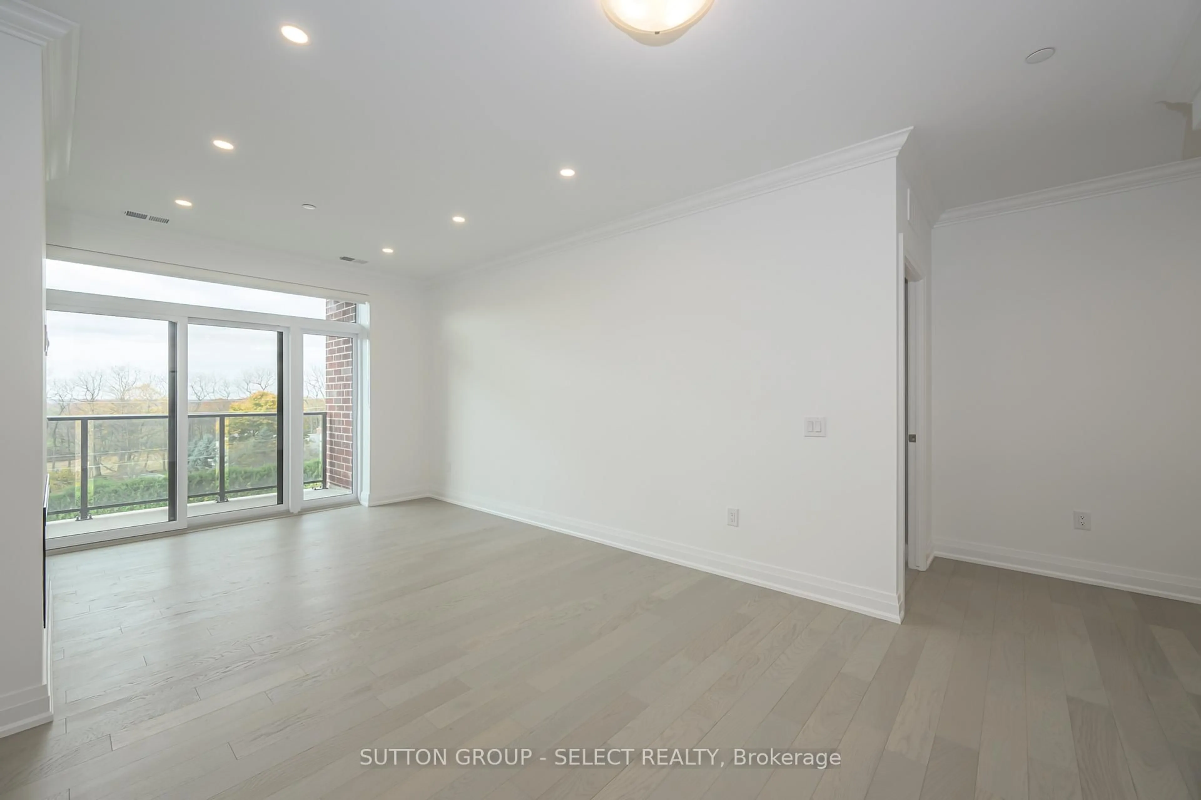 A pic of a room for 1975 Fountain Grass Dr #307, London South Ontario N6K 0M3