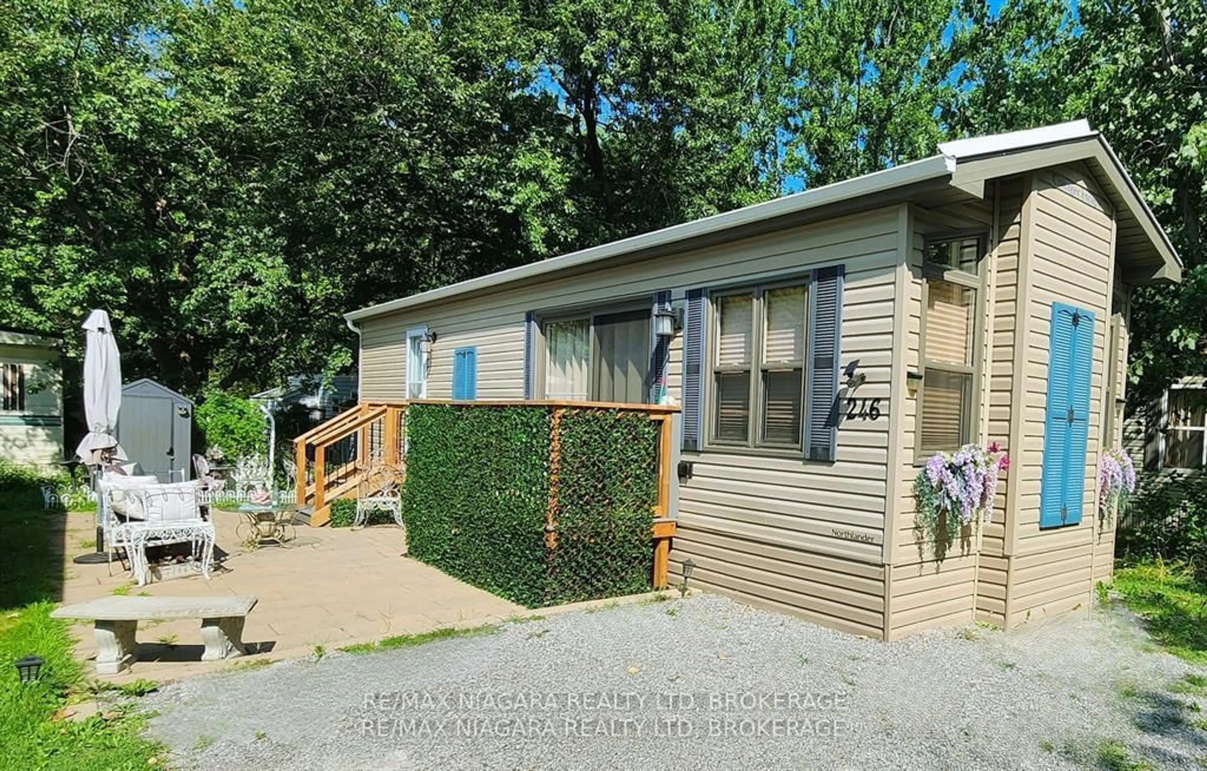 Unknown for 8845 Lundy's Lane #246, Niagara Falls Ontario L2H 1H5