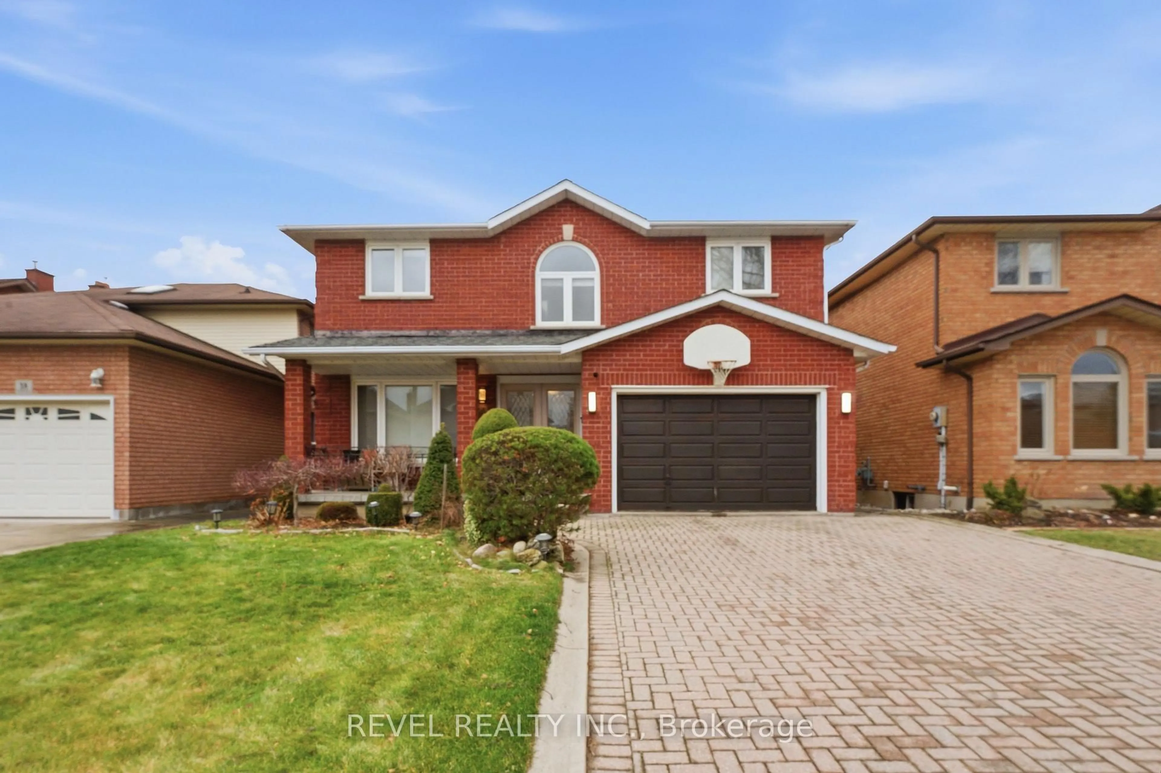 Home with brick exterior material, street for 34 Haskins Crt, Hamilton Ontario L8K 6R1